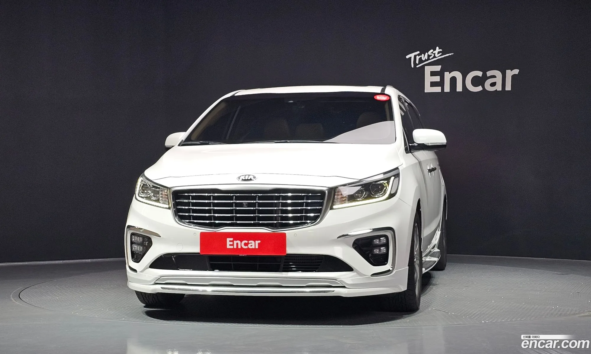 Kia Carnival 2018 — 2