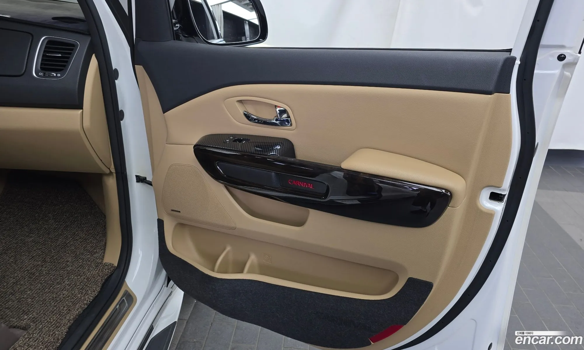 Kia Carnival 2018 — 26