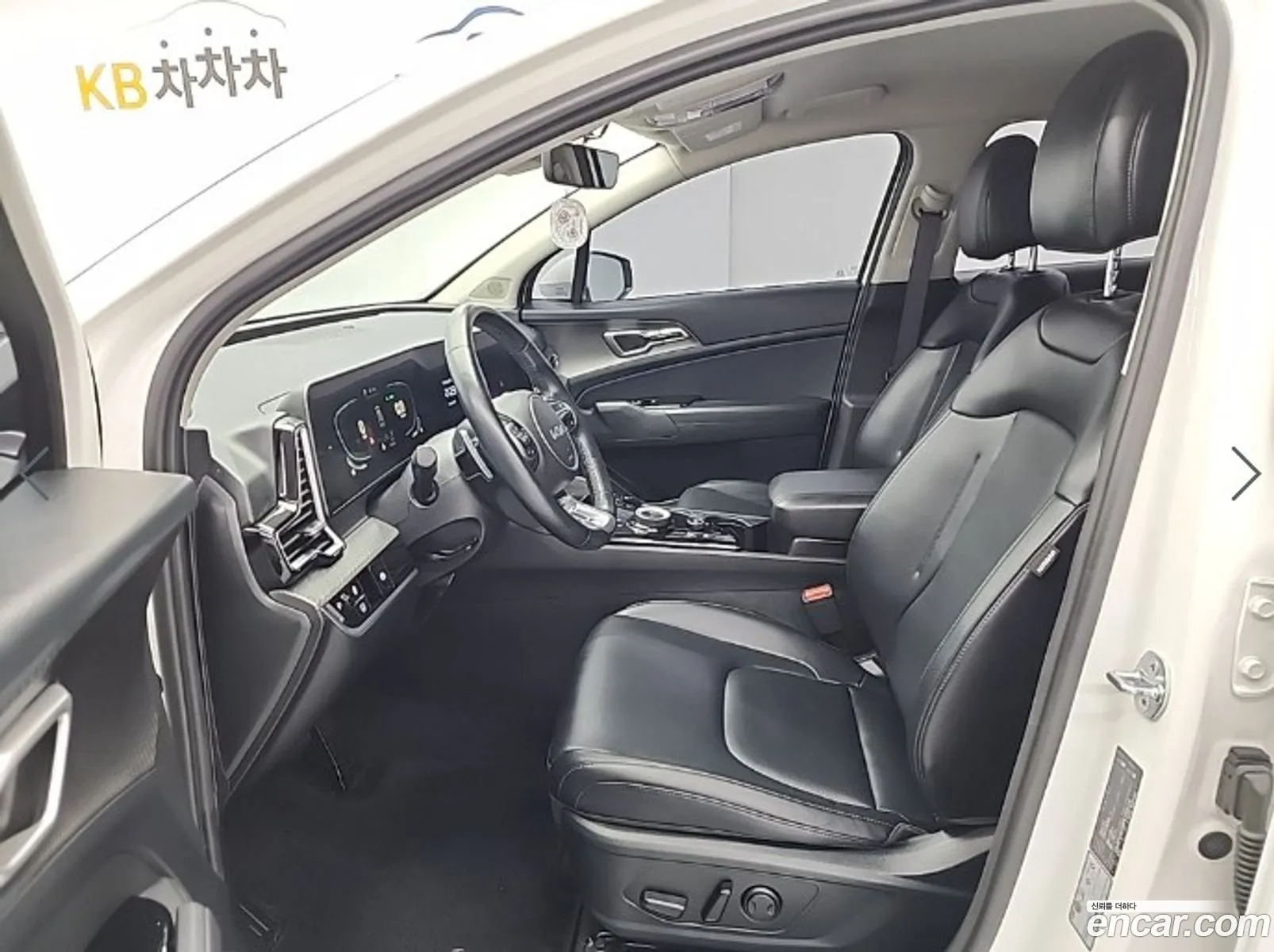 Kia Sportage Hybrid 2023 — 8