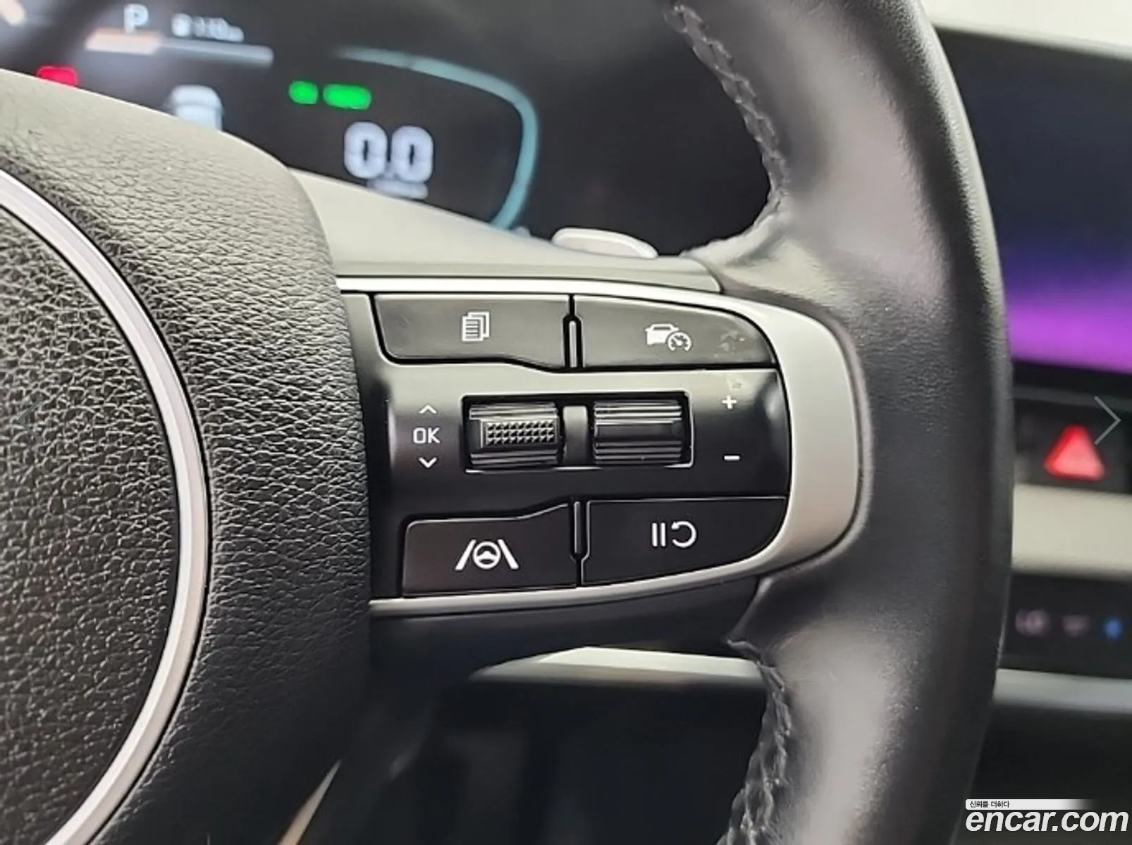 Kia Sportage Hybrid 2023 — 12