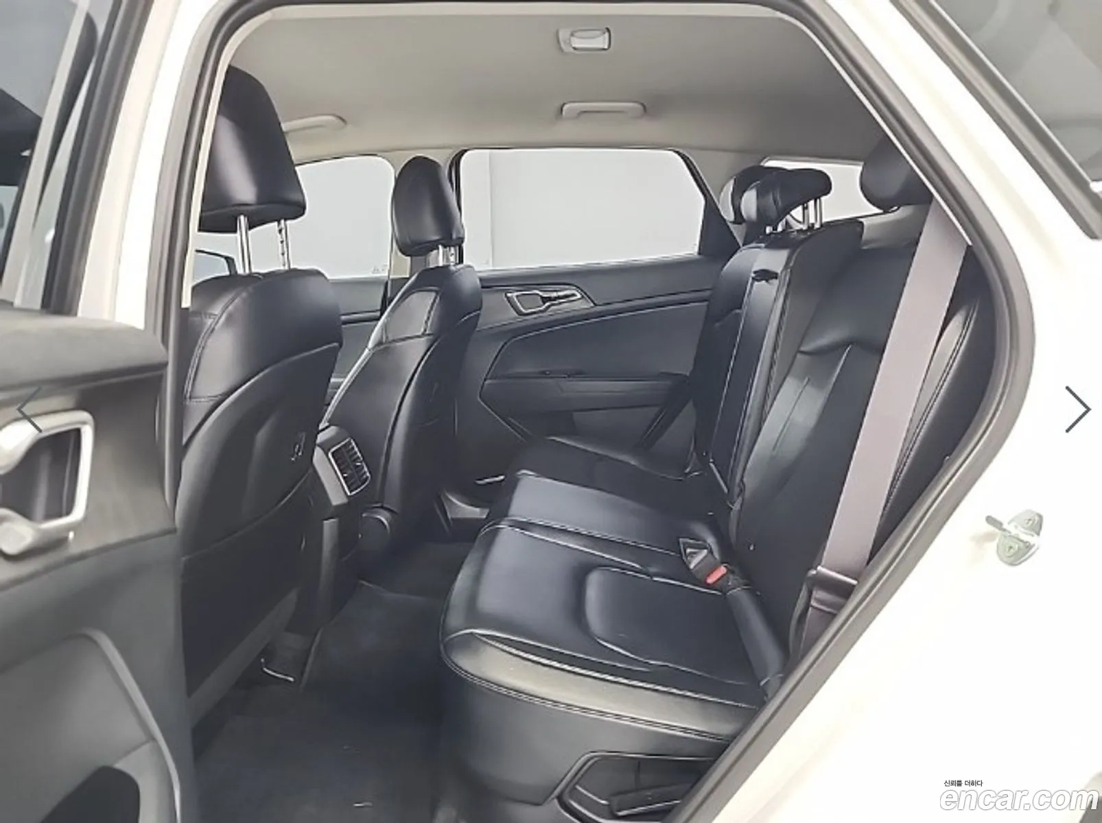 Kia Sportage Hybrid 2023 — 9
