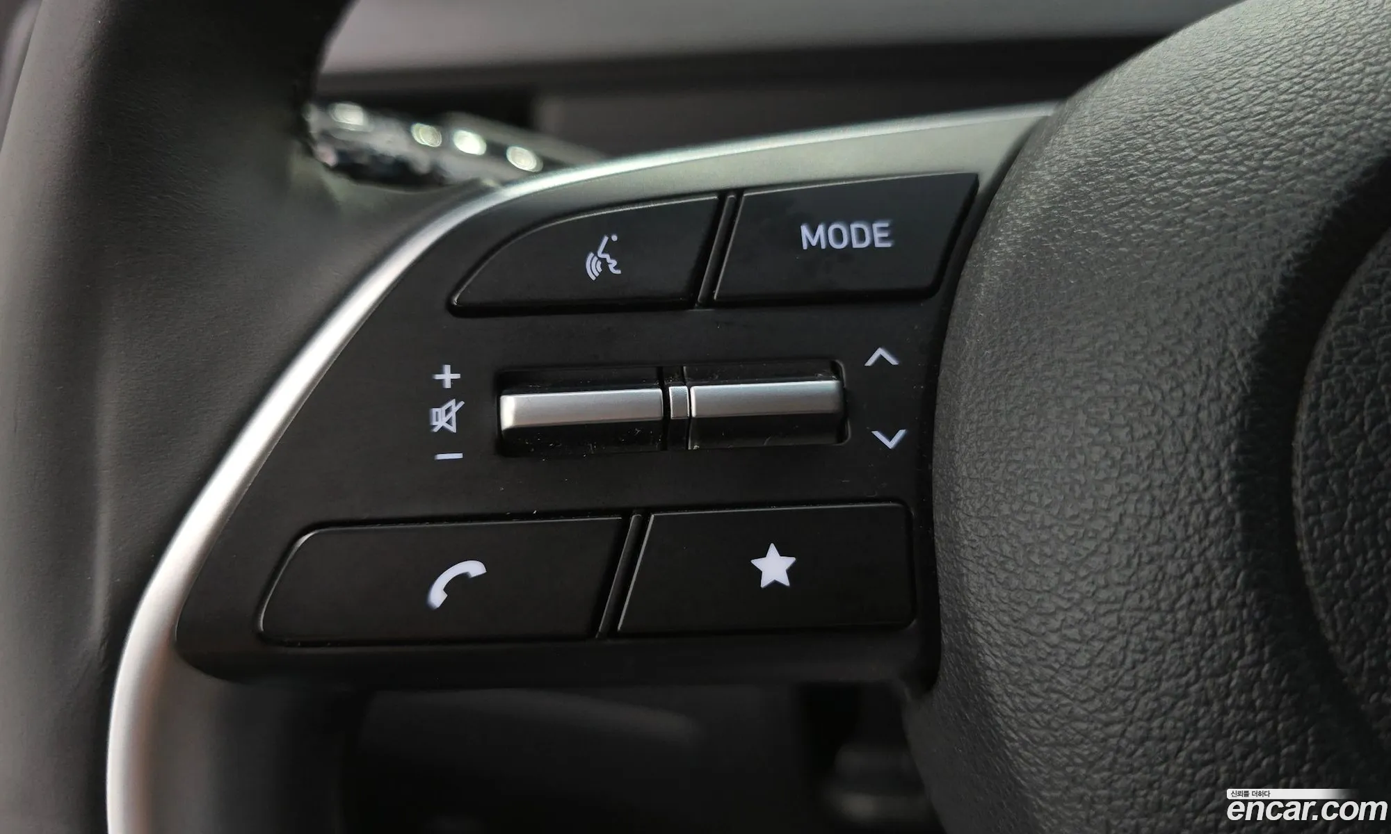 Hyundai Staria 2025 KMFYDX71BSC245125 — 28