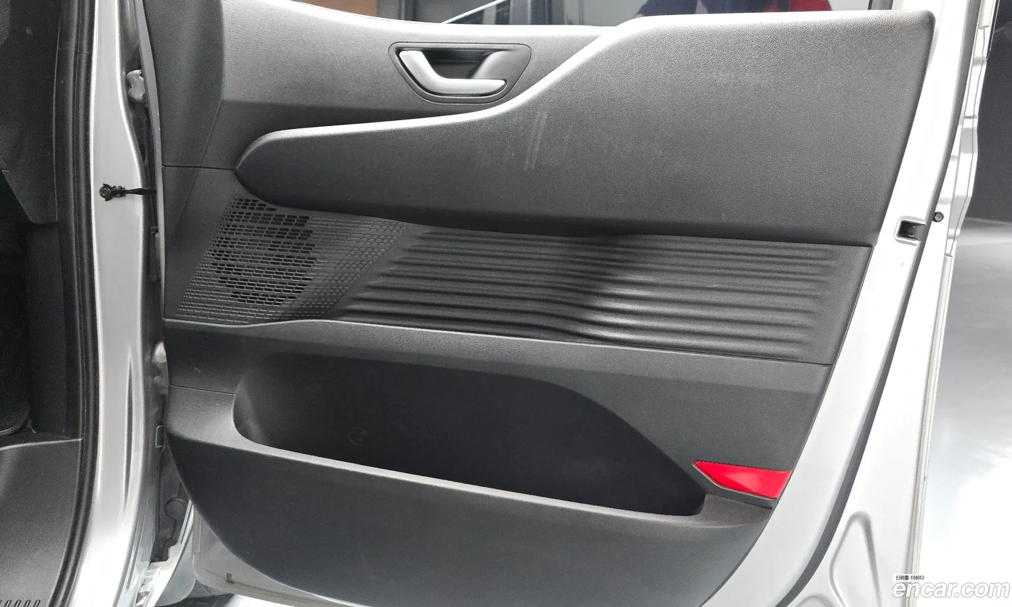 Hyundai Staria 2025 KMFYDX71BSC245125 — 5