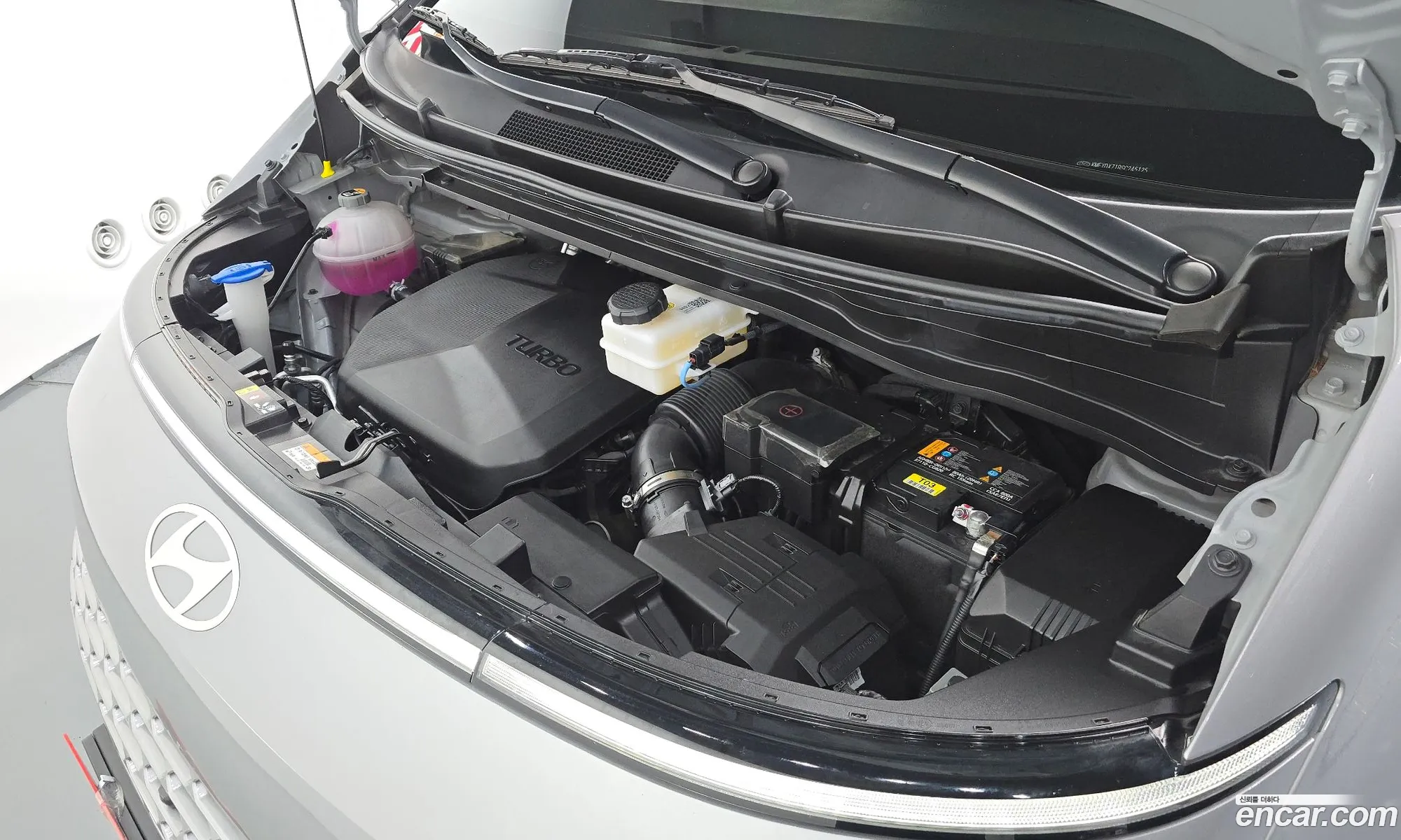 Hyundai Staria 2025 KMFYDX71BSC245125 — 26