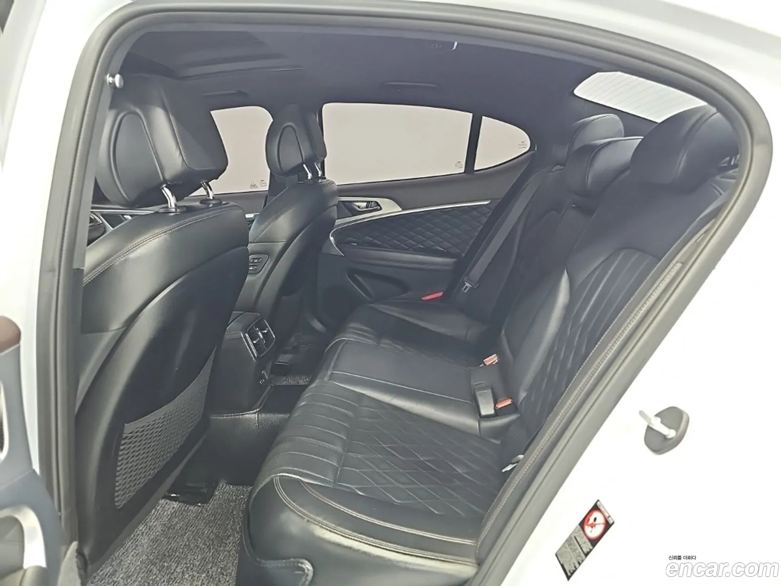Genesis G70 2018 — 11