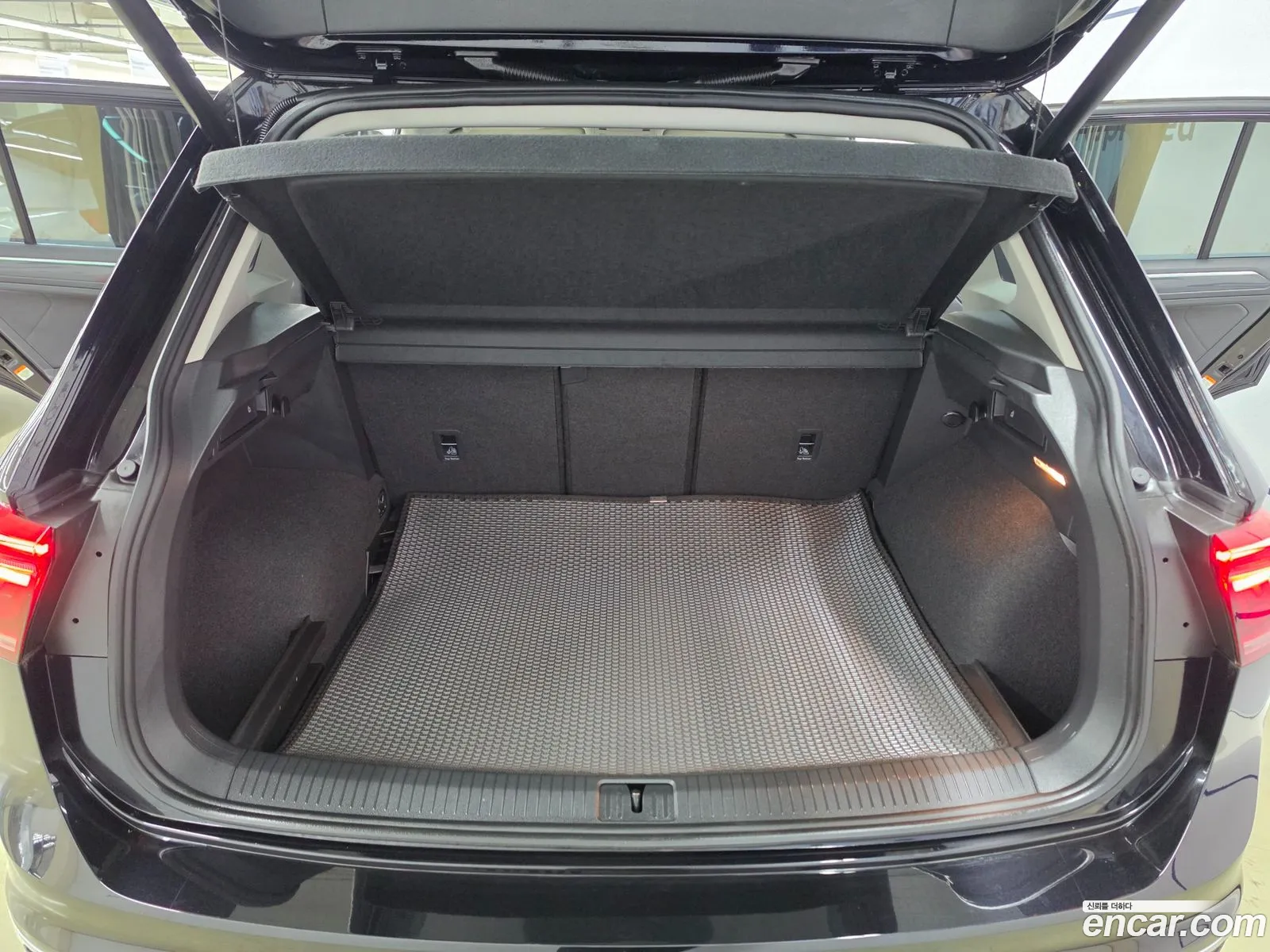 Volkswagen Tiguan 2021 — 20