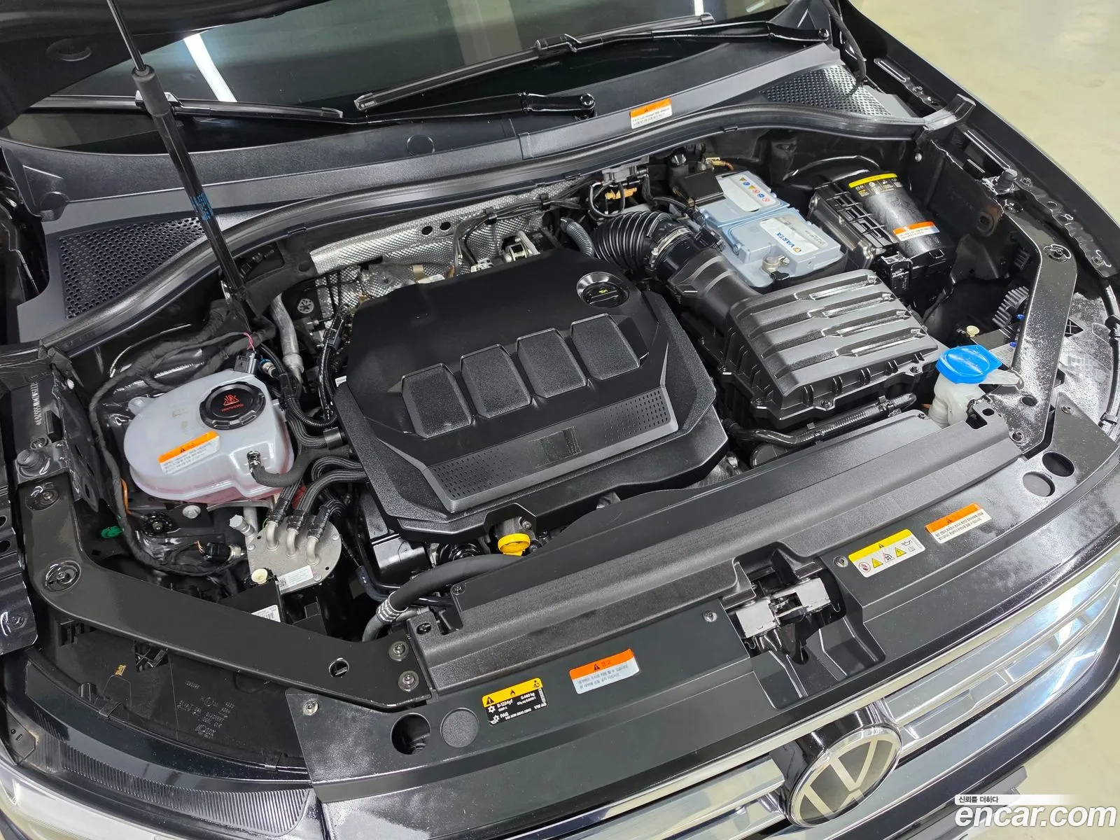 Volkswagen Tiguan 2021 — 17
