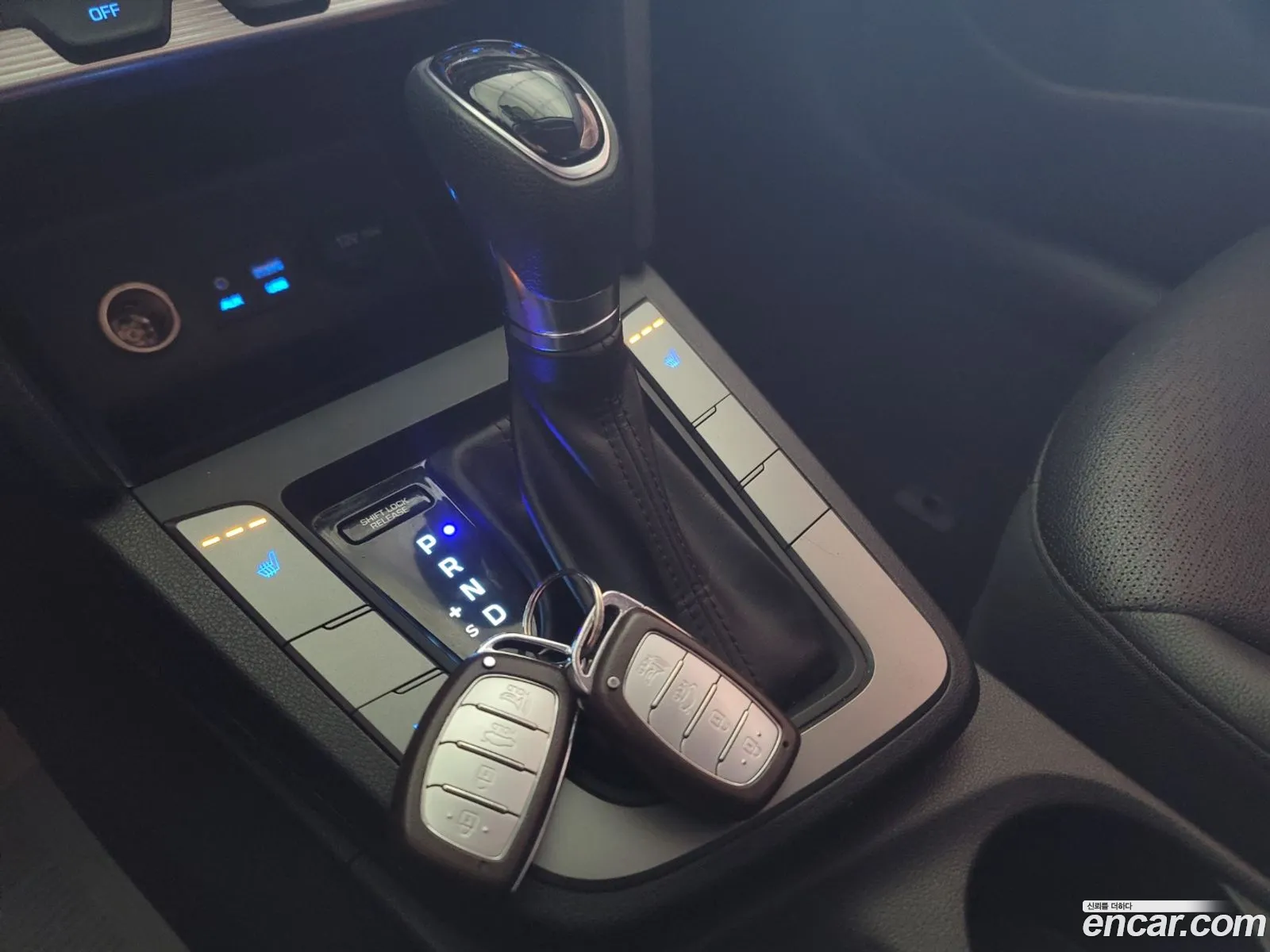 Hyundai Elantra AD 2019 — 12
