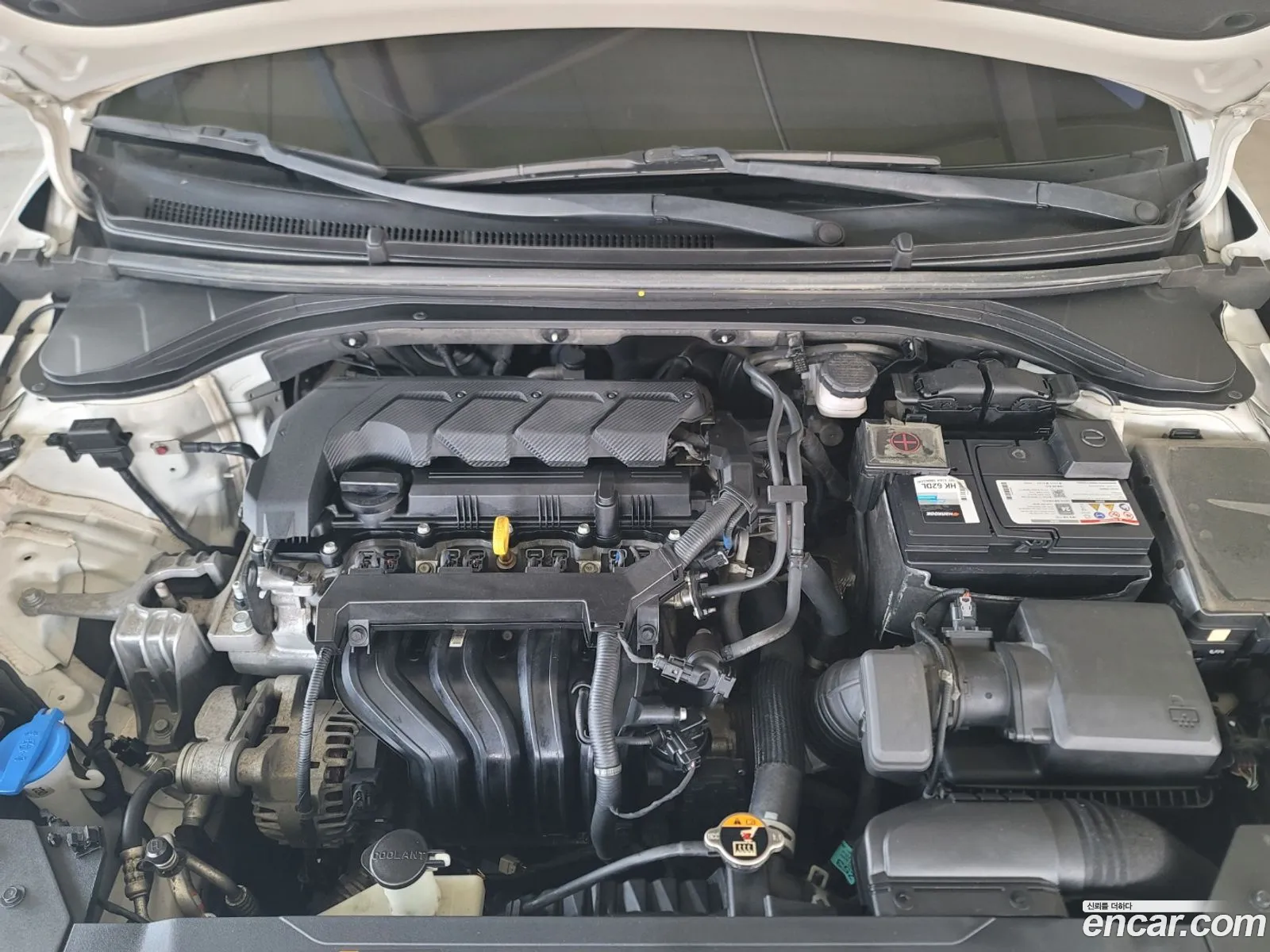 Hyundai Elantra AD 2019 — 10
