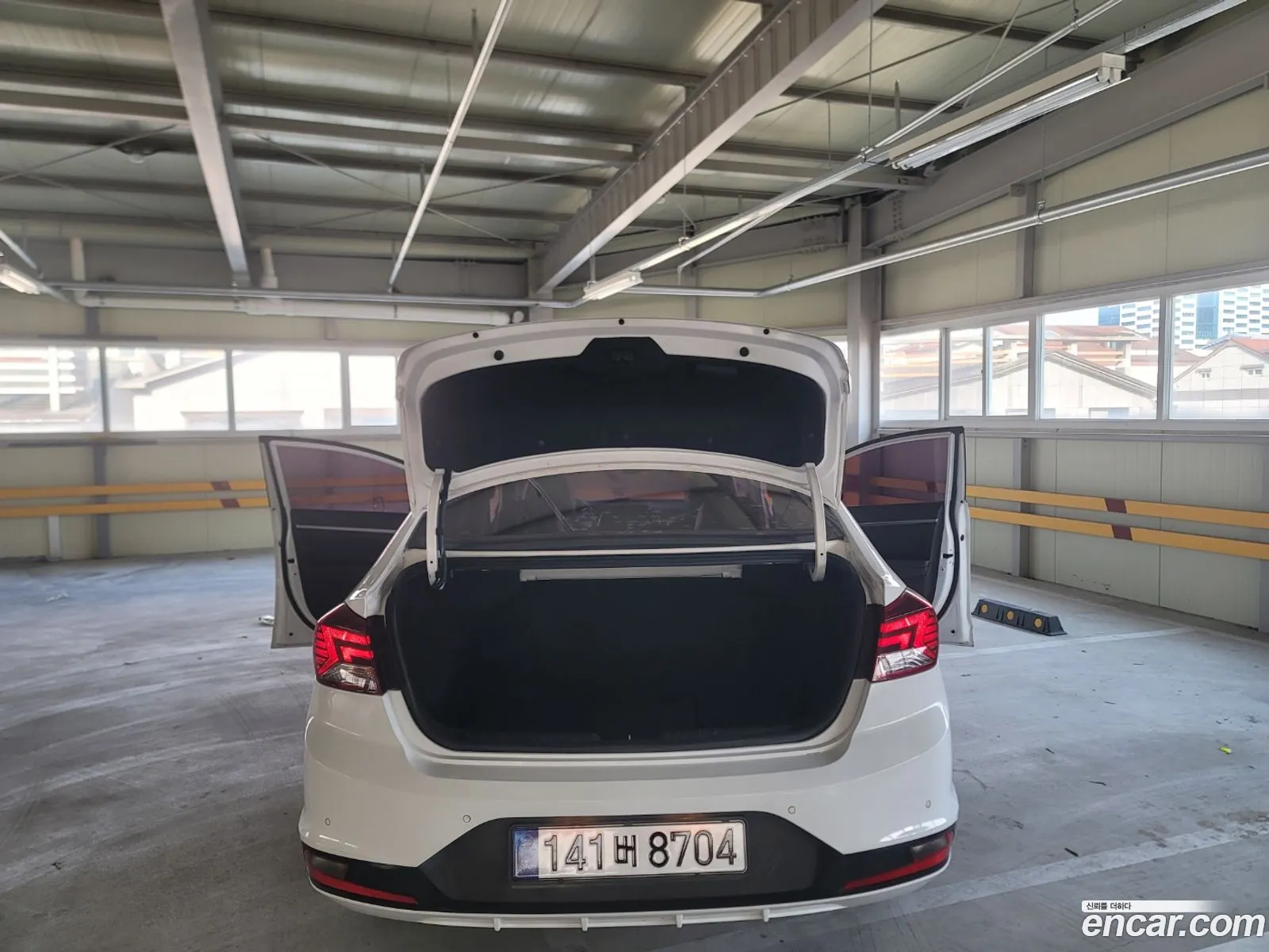 Hyundai Elantra AD 2019 — 4