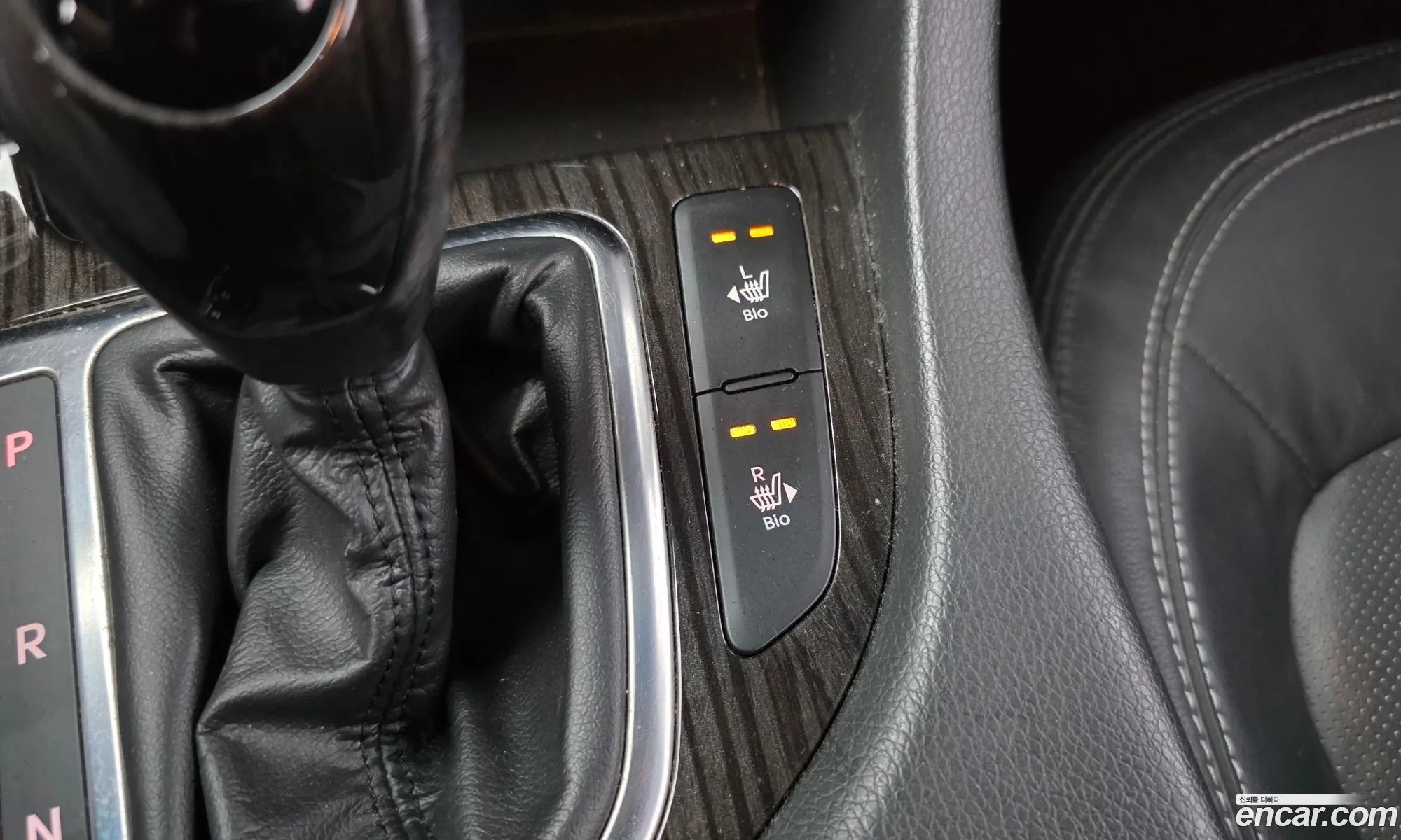 Kia K5 2010 KNAGN415BBA039976 — 11