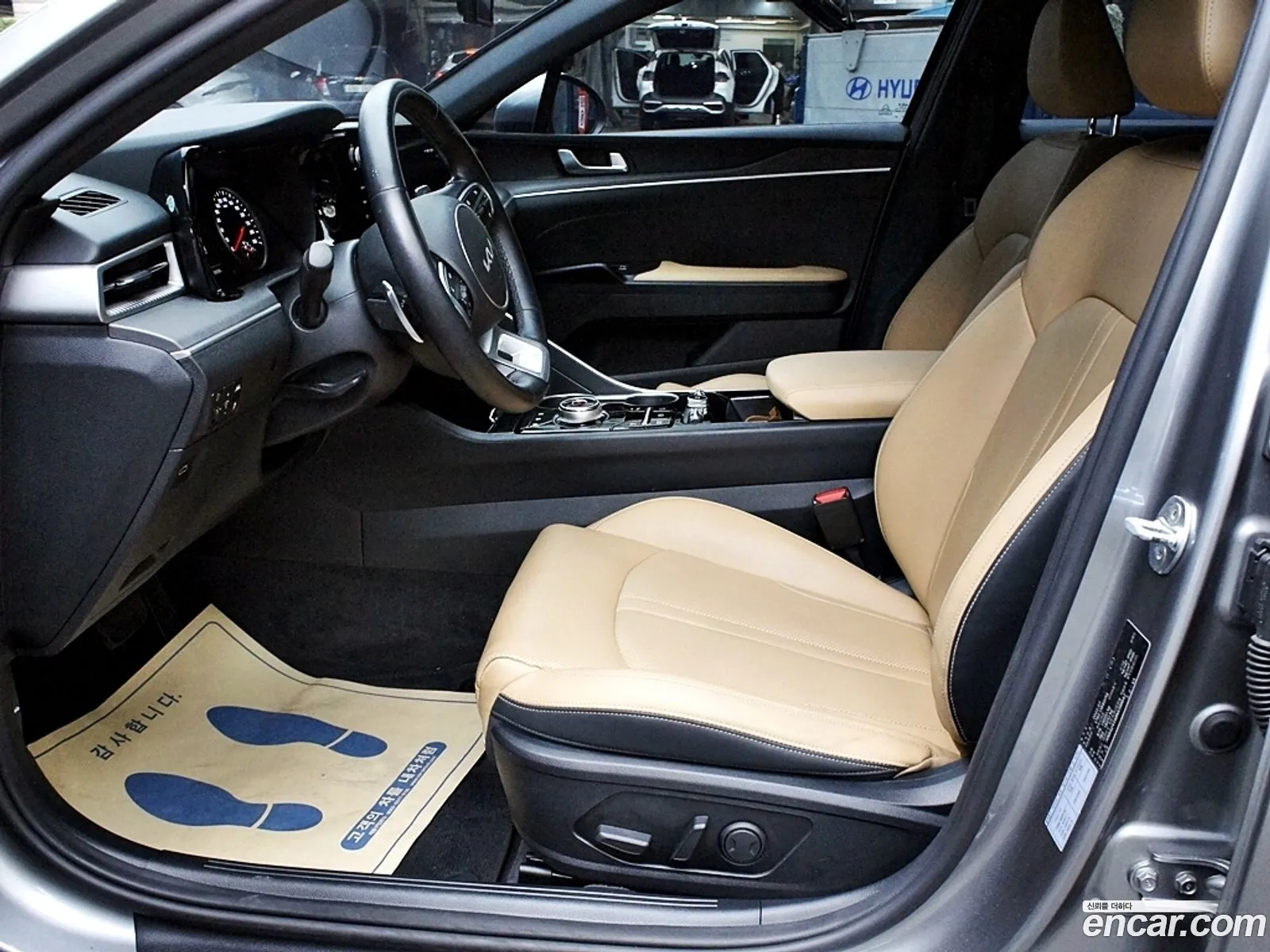 Kia K5 2022 — 4