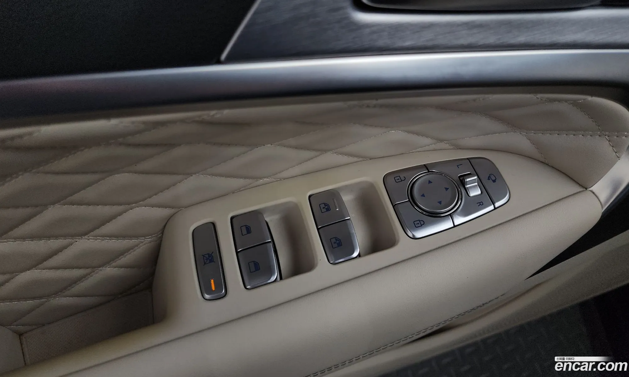 Genesis G70 2018 — 33