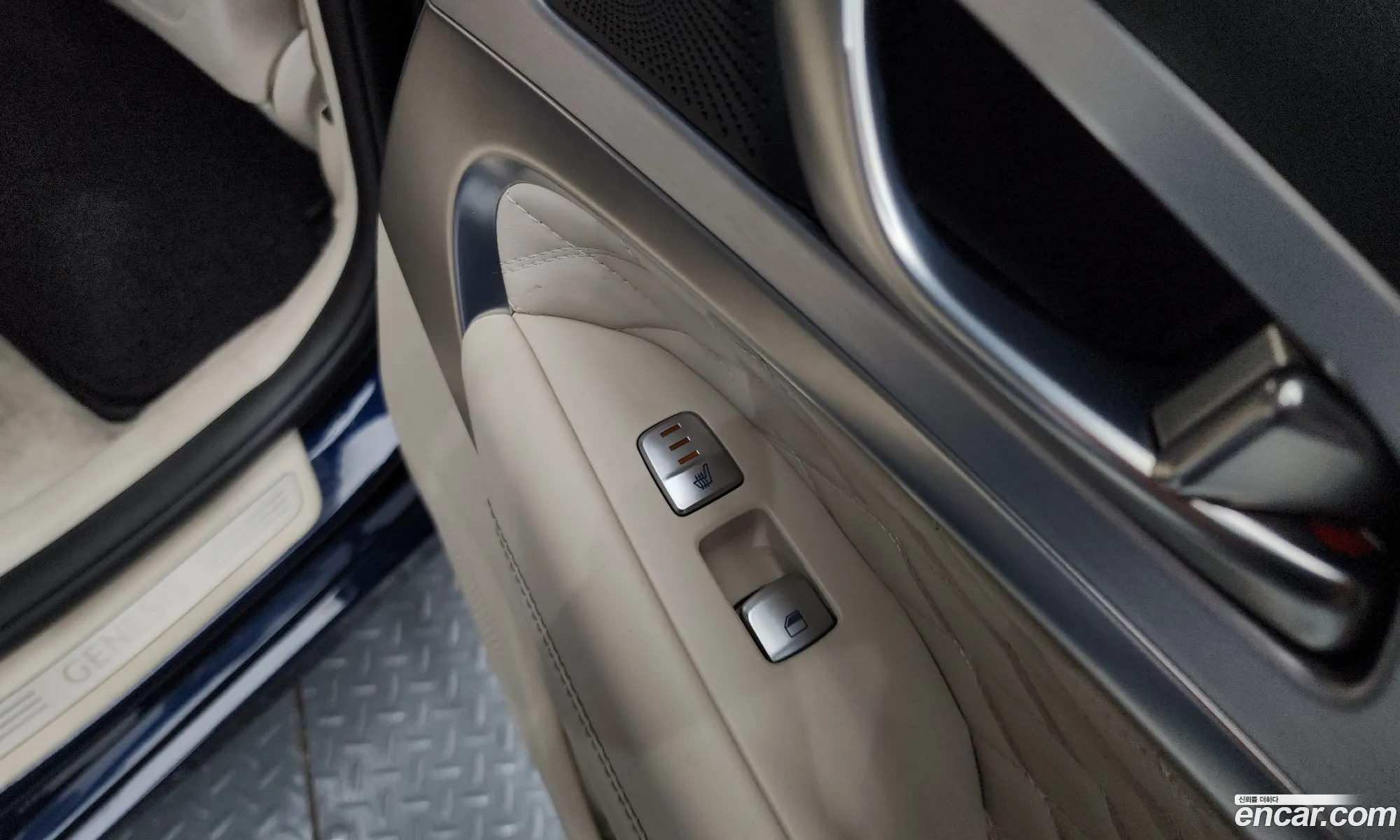 Genesis G70 2018 — 28