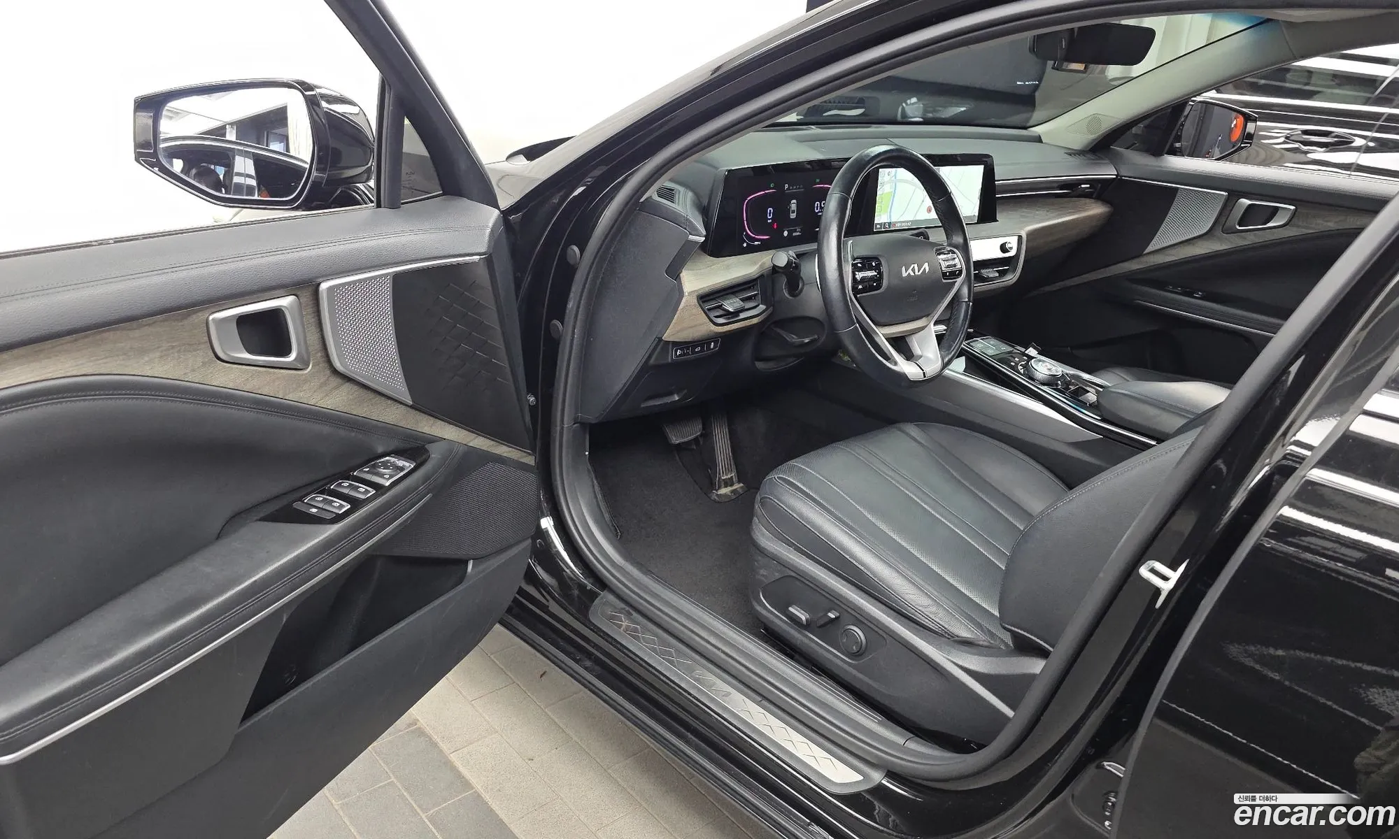 Kia K8 2022 KNAM141FBPA037098 — 24