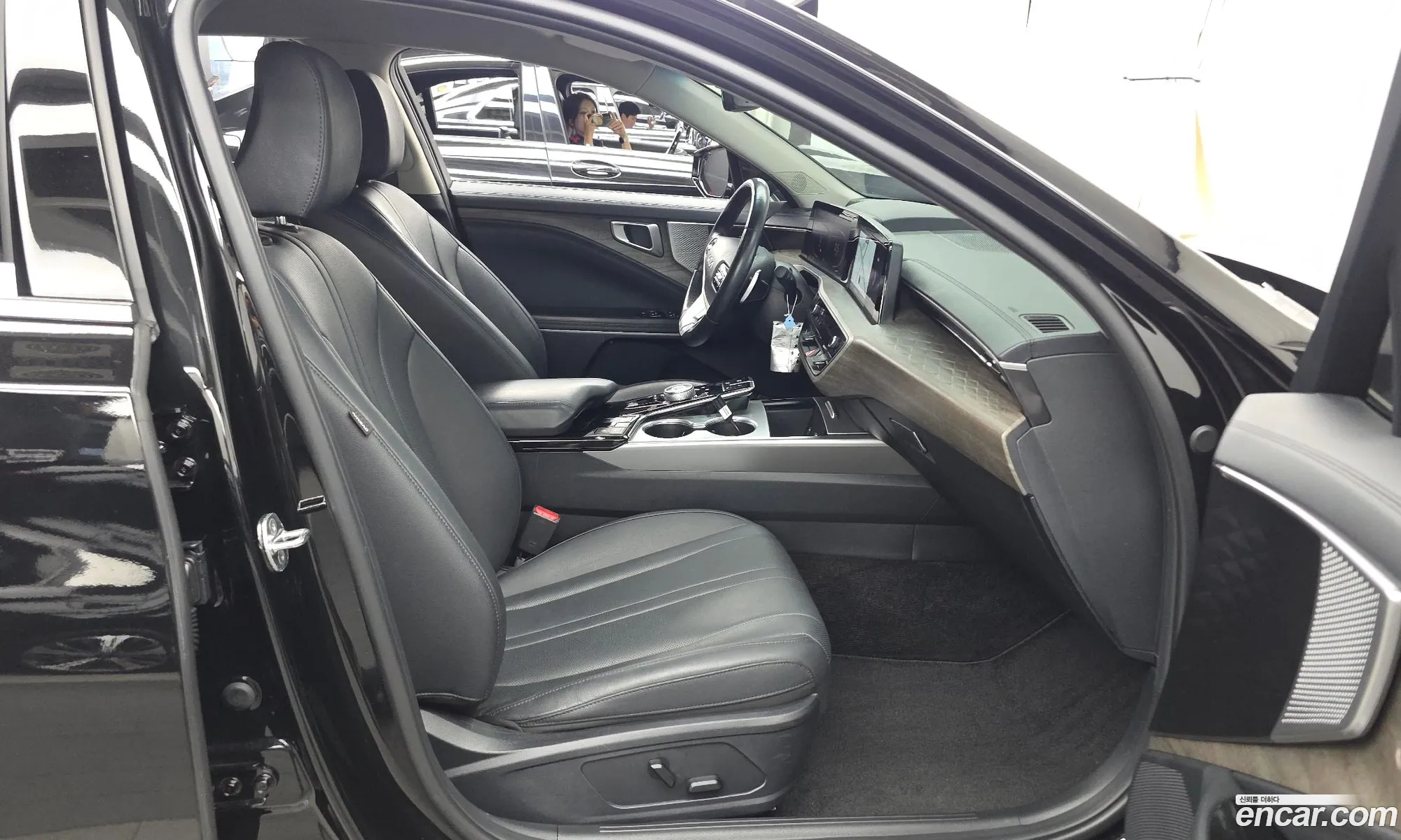 Kia K8 2022 KNAM141FBPA037098 — 22