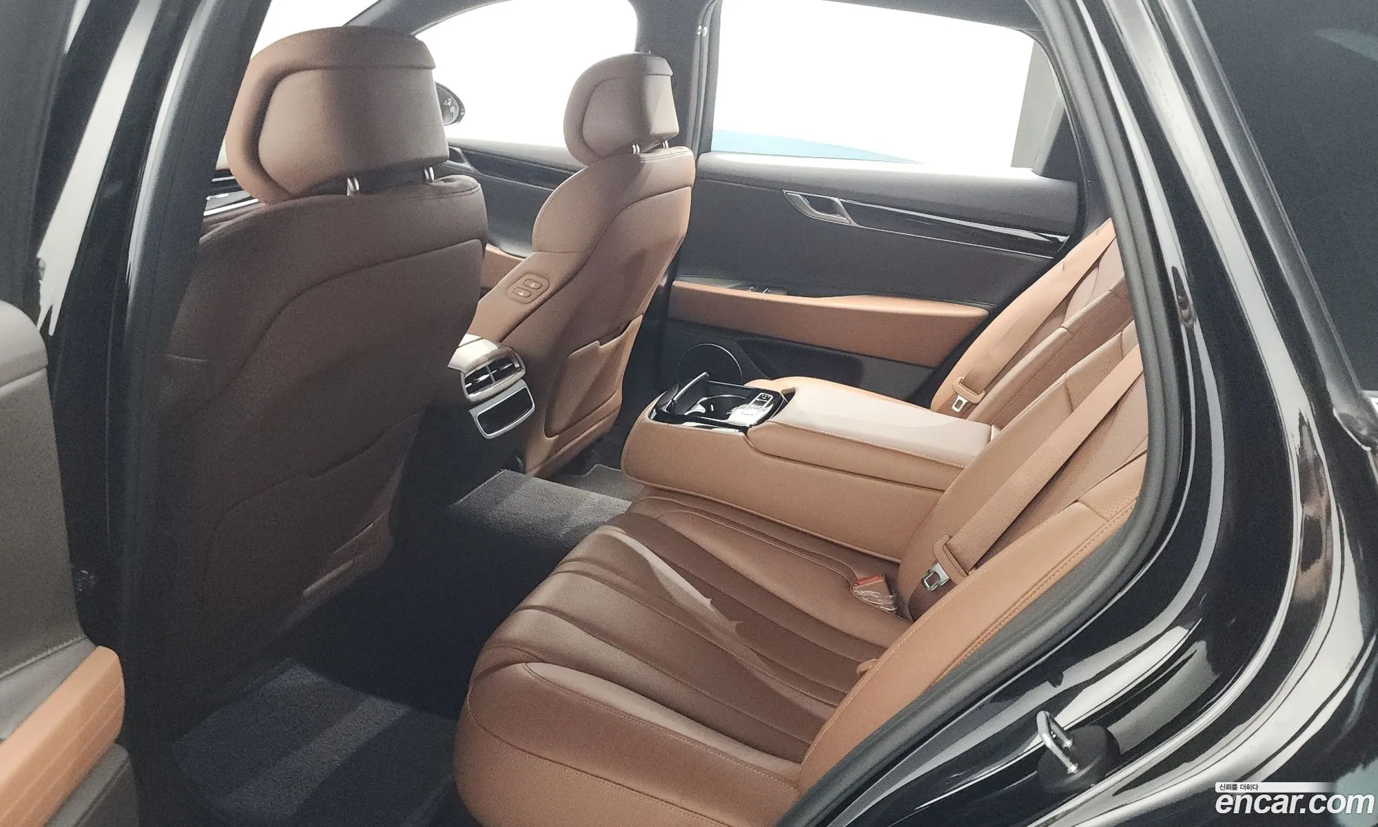 Genesis G80 2021 KMTGB41CBNU098145 — 37