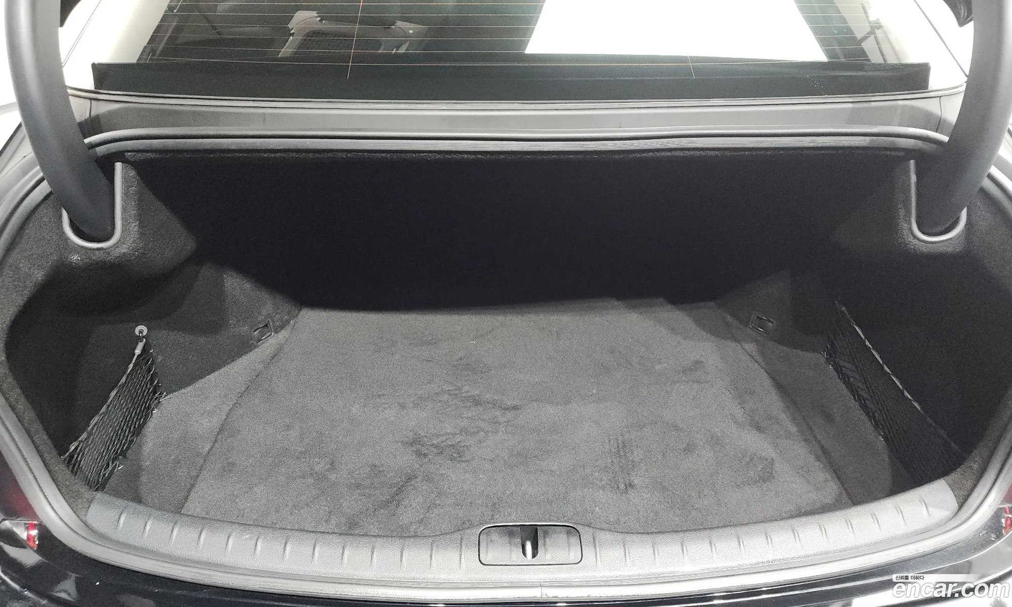 Genesis G80 2021 KMTGB41CBNU098145 — 8