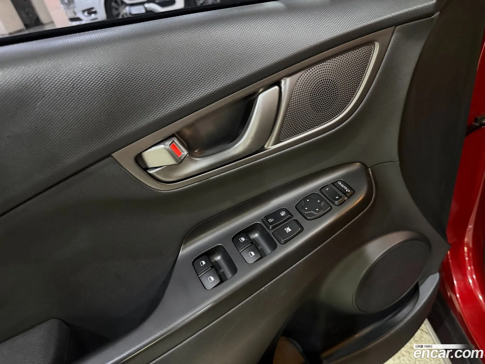 Hyundai Kona Electric 2018 — 11