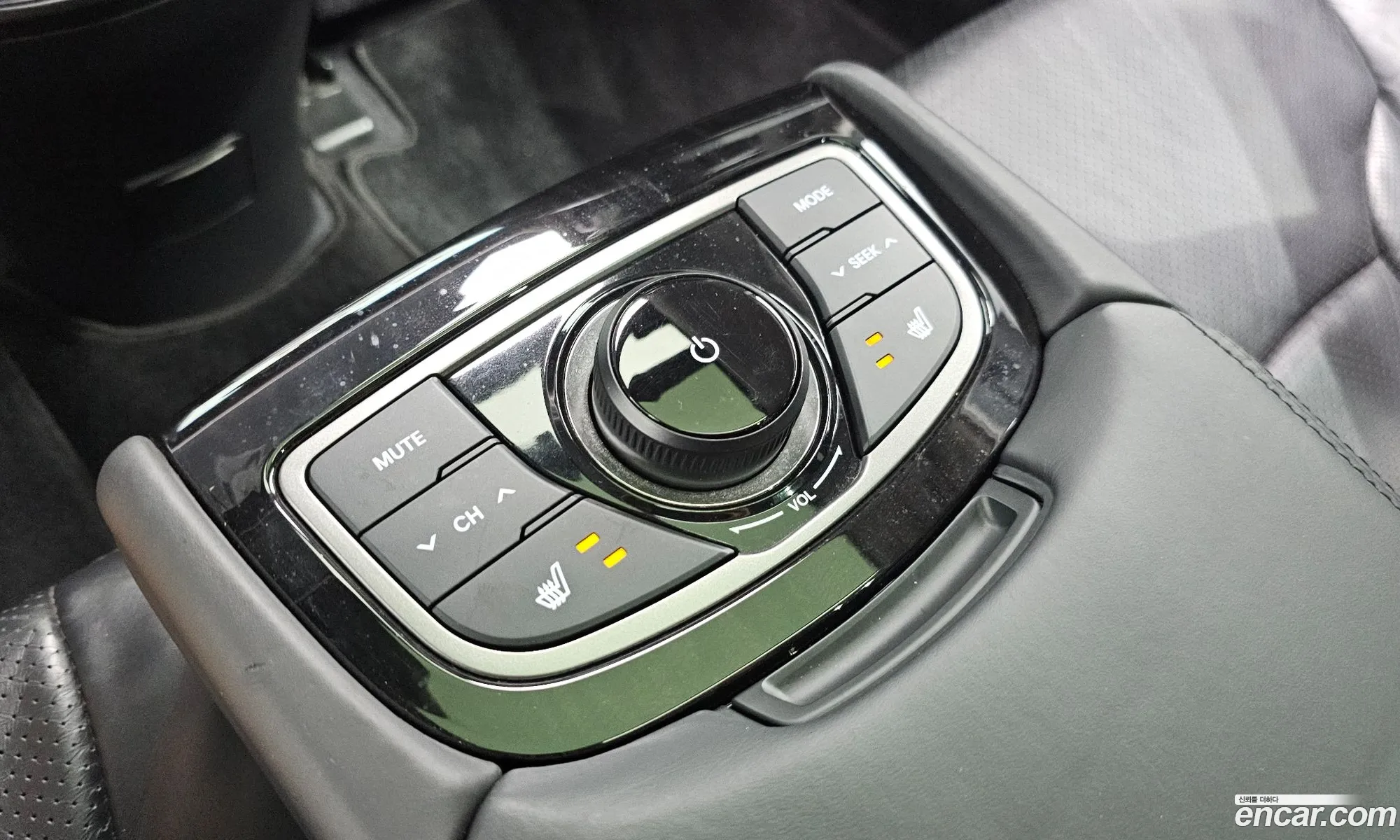 Hyundai Grandeur HG 2013 KMHFF41EBEA327901 — 12