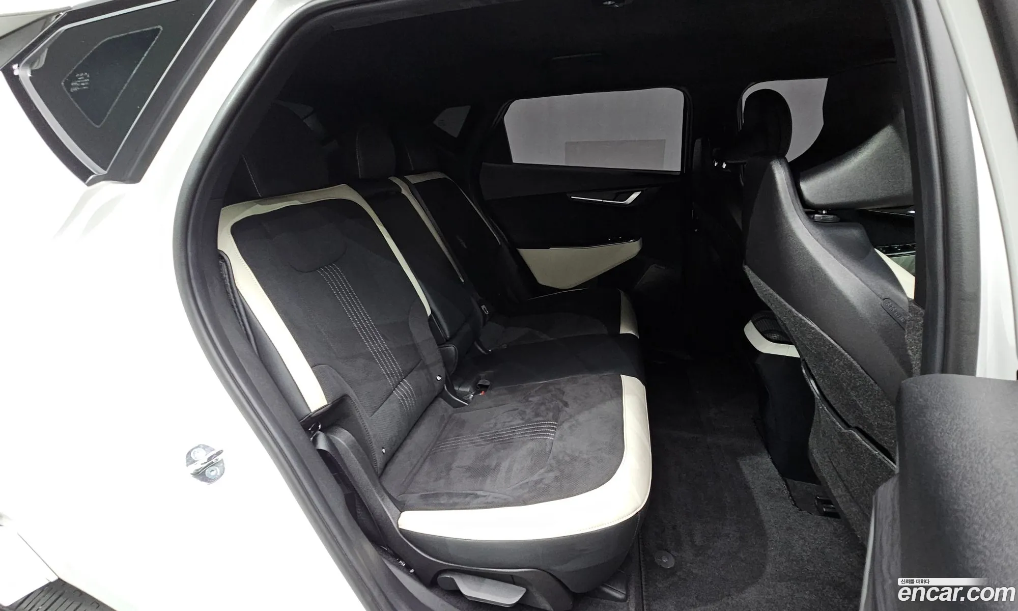 Kia EV6 2023 — 14