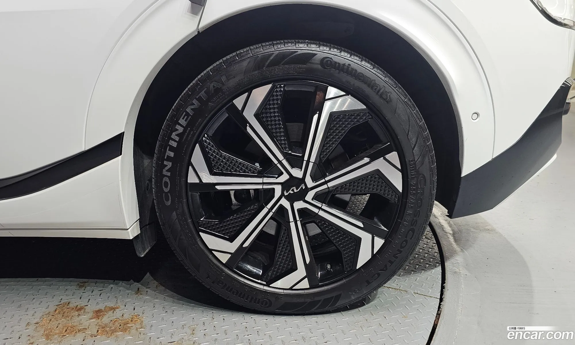 Kia EV6 2023 — 4