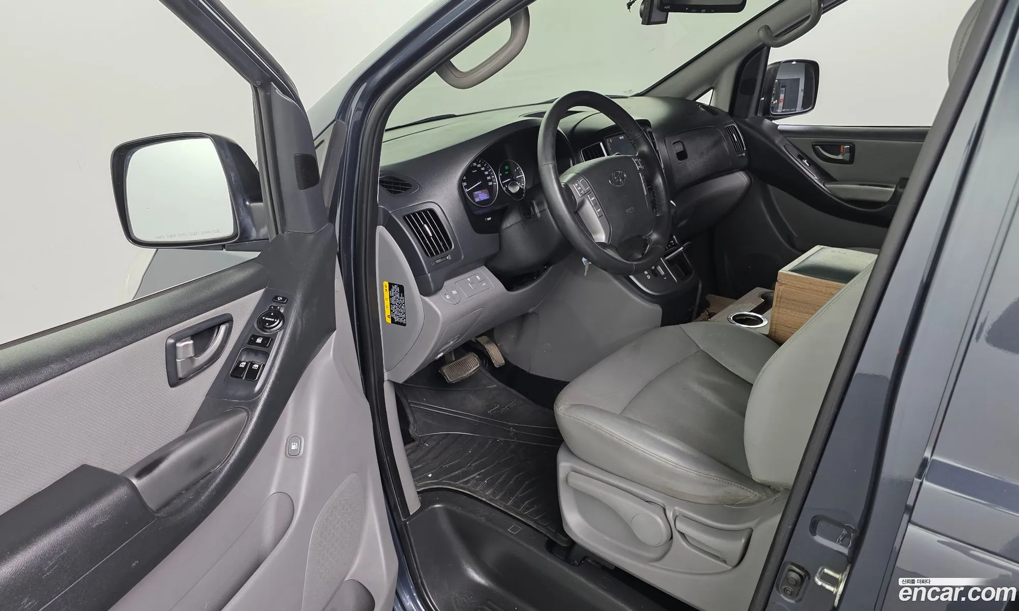 Hyundai Grand Starex 2017 — 18
