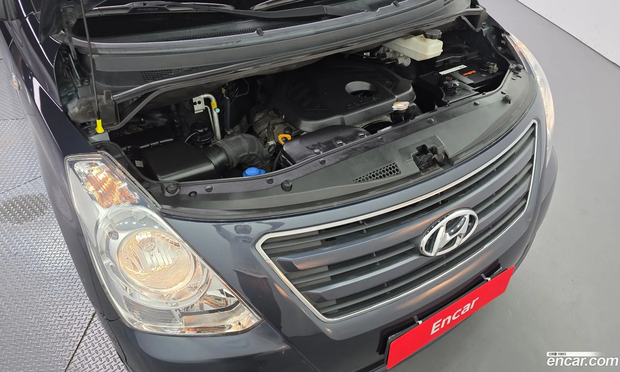 Hyundai Grand Starex 2017 — 16