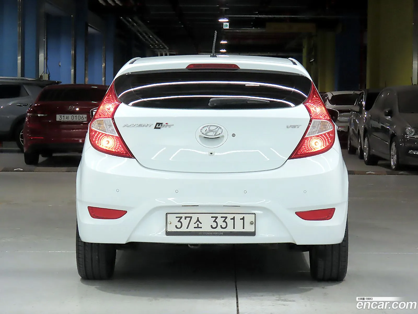 Hyundai Accent 2012 — 13