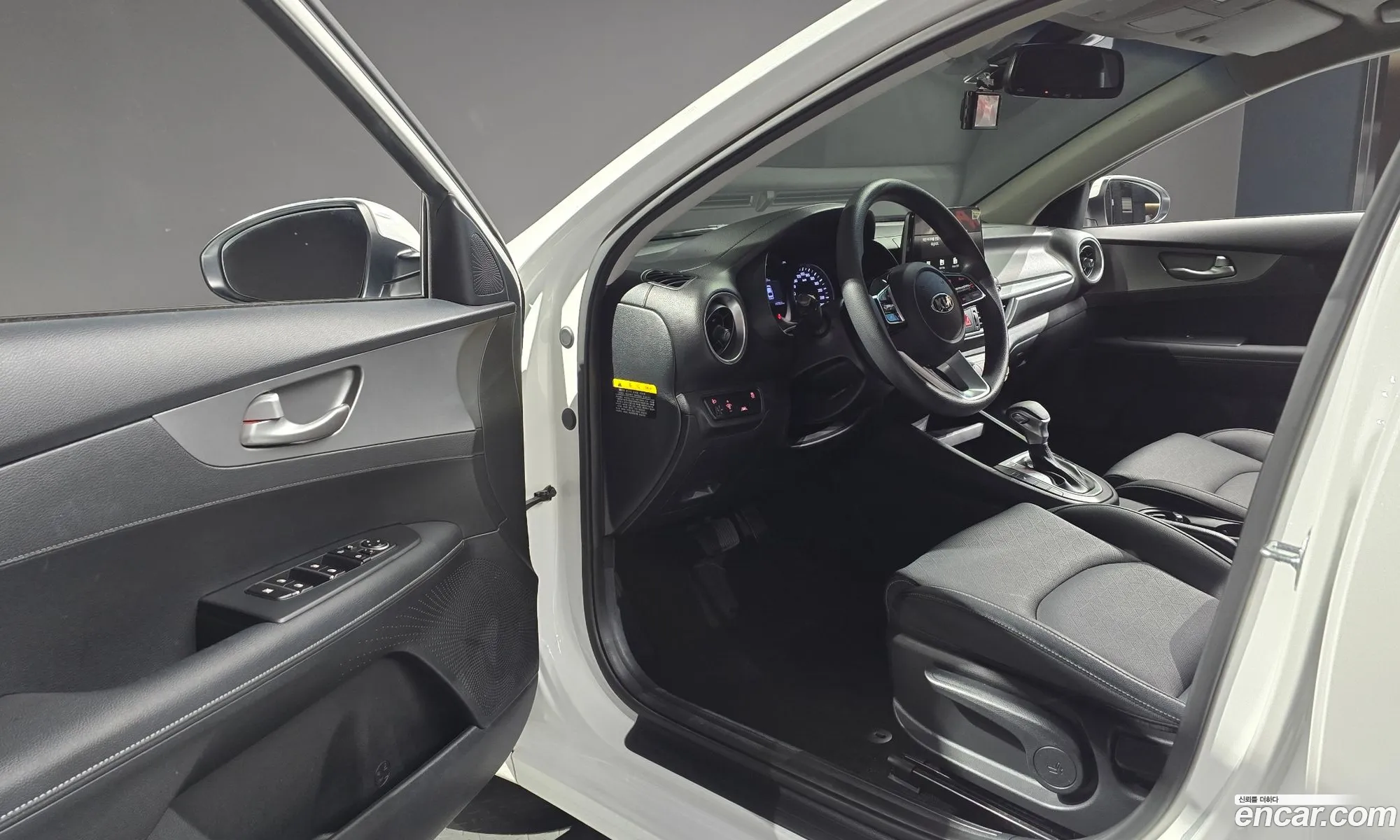 Kia K3 2019 KNAF141BELA876725 — 6