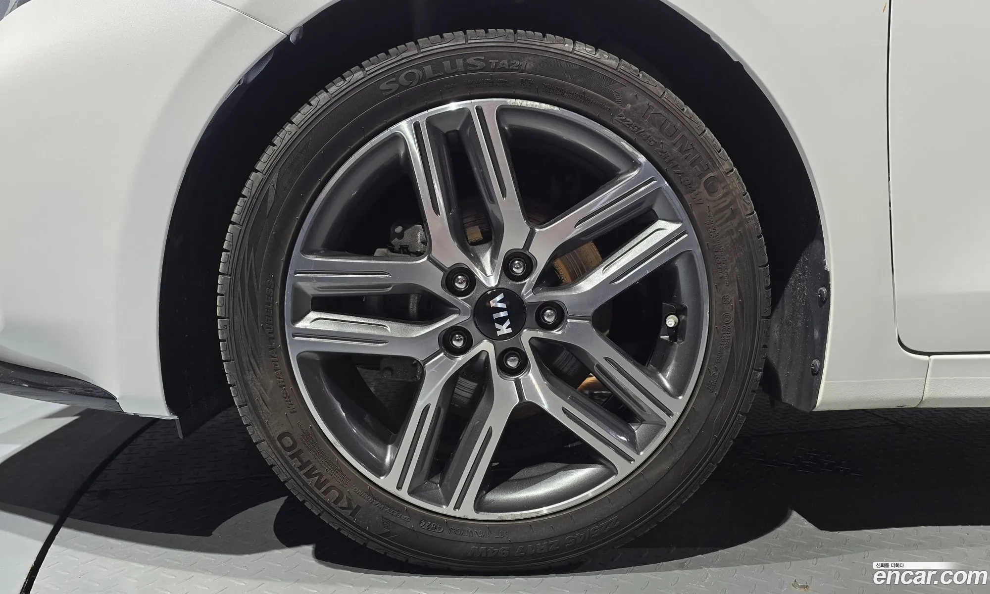 Kia K3 2019 KNAF141BELA876725 — 3