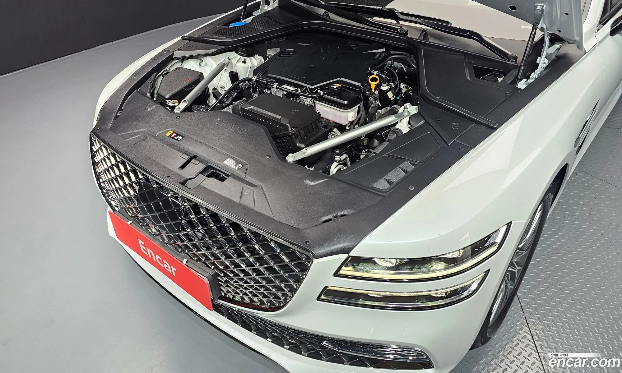 Genesis G80 2023 KMTGB41CDRU215096 — 10