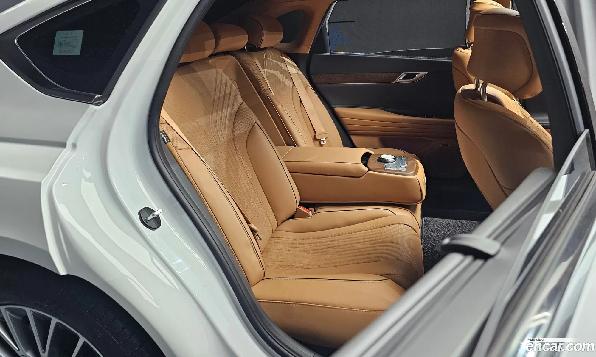 Genesis G80 2023 KMTGB41CDRU215096 — 17
