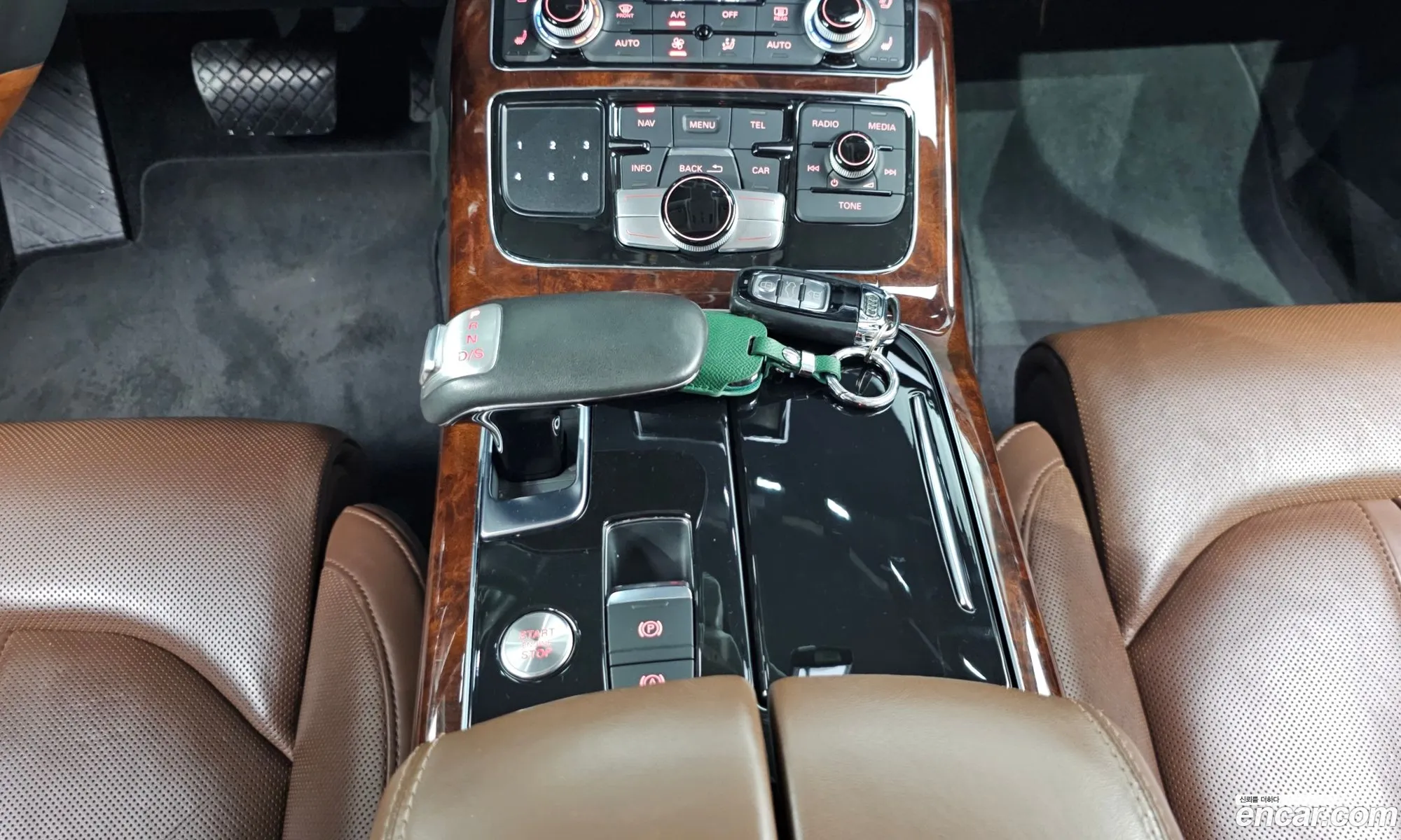 Audi A8 2013 WAUZZZ4H8DN017345 — 16