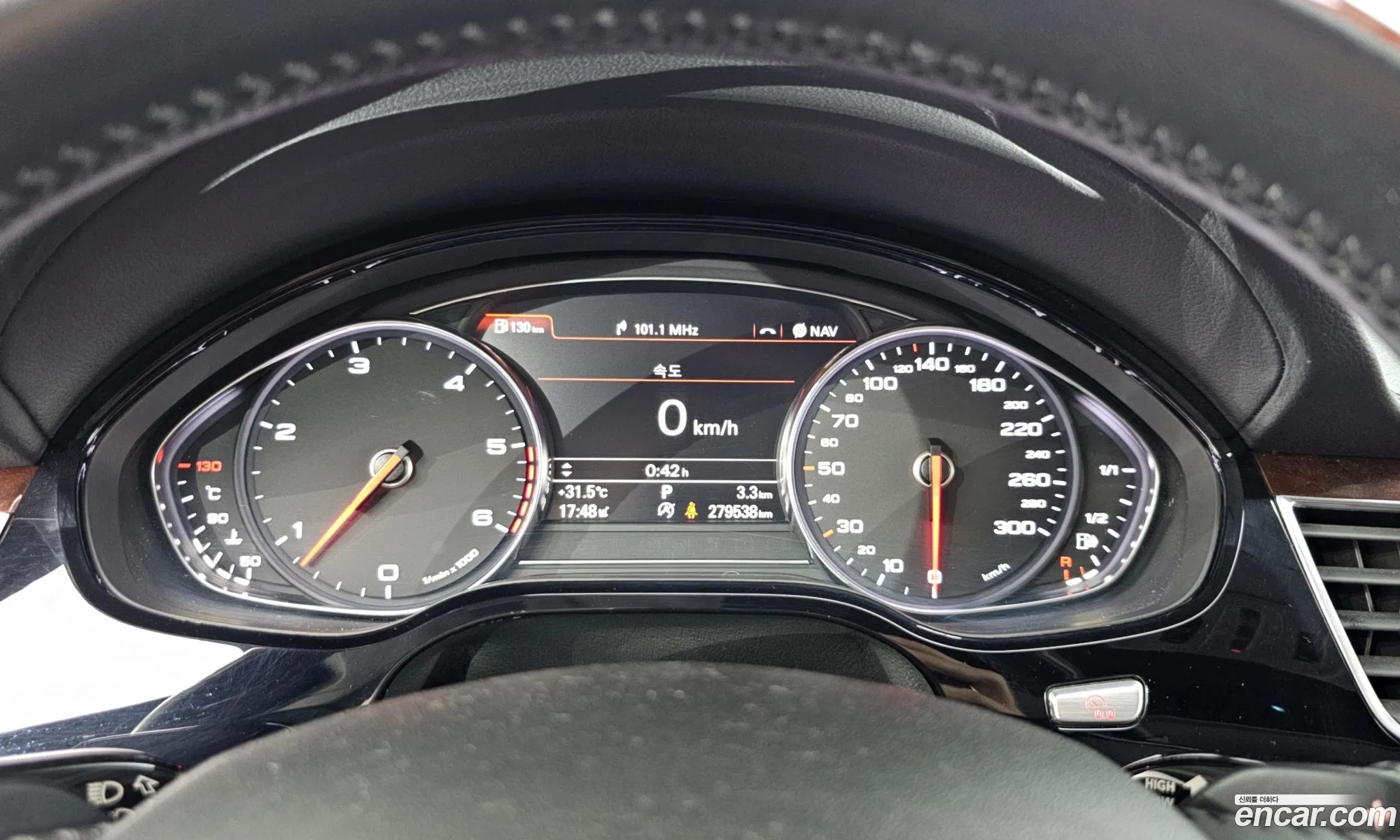 Audi A8 2013 WAUZZZ4H8DN017345 — 4