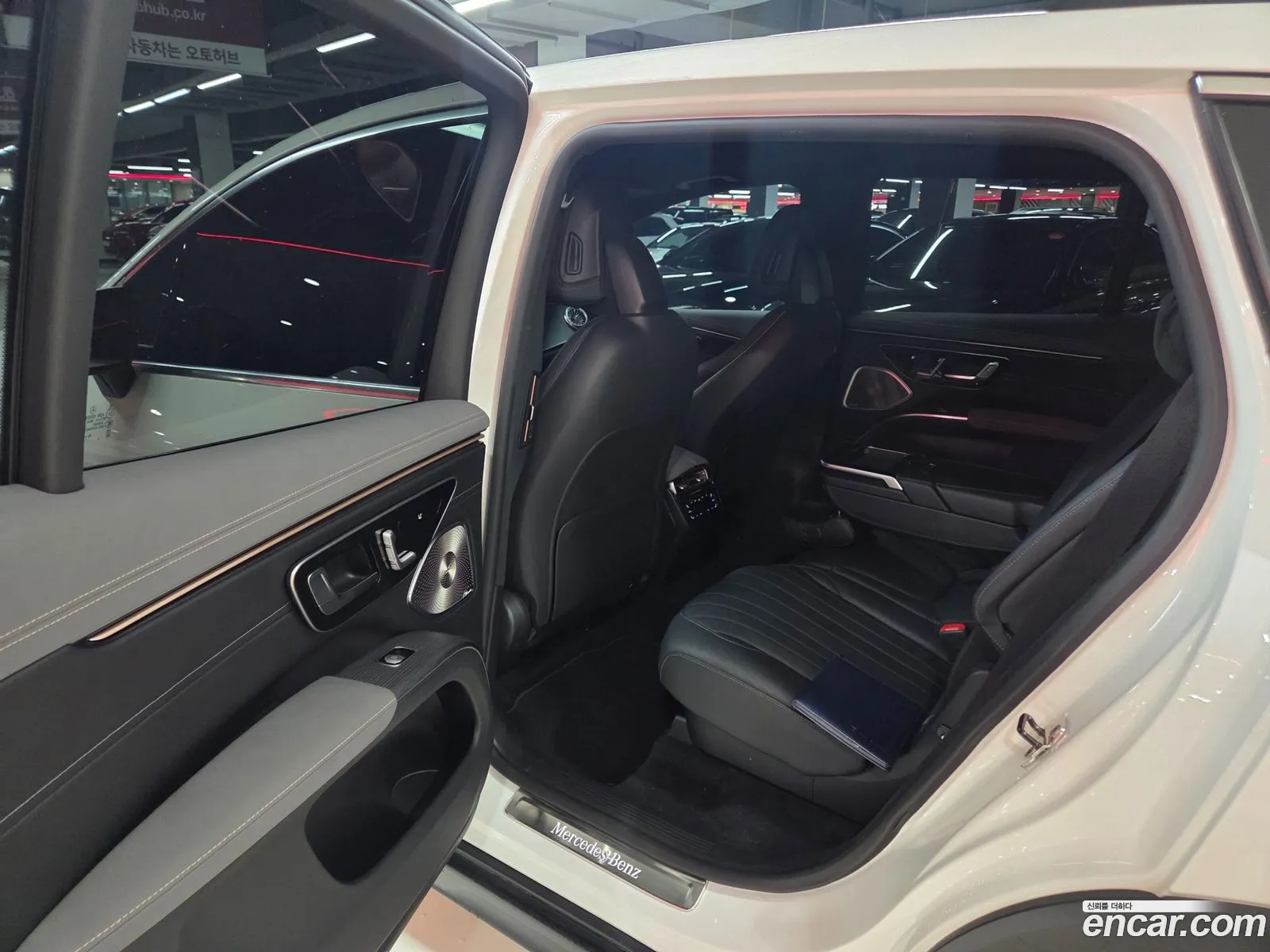 Mercedes-Benz EQS SUV X296 2023 — 9