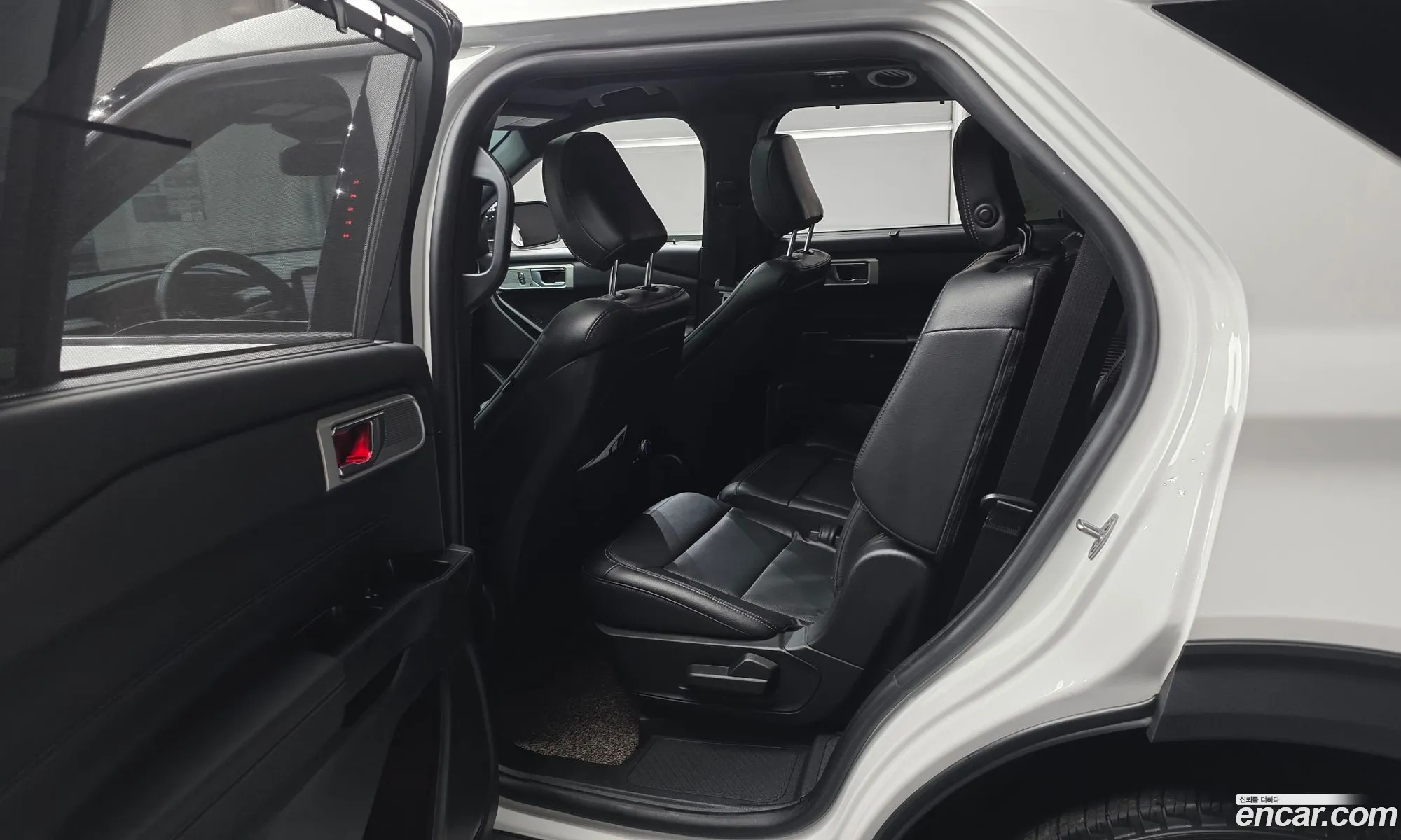 Ford Explorer 6th Gen 2020 1FMSK8FH9LGB88300 — 15