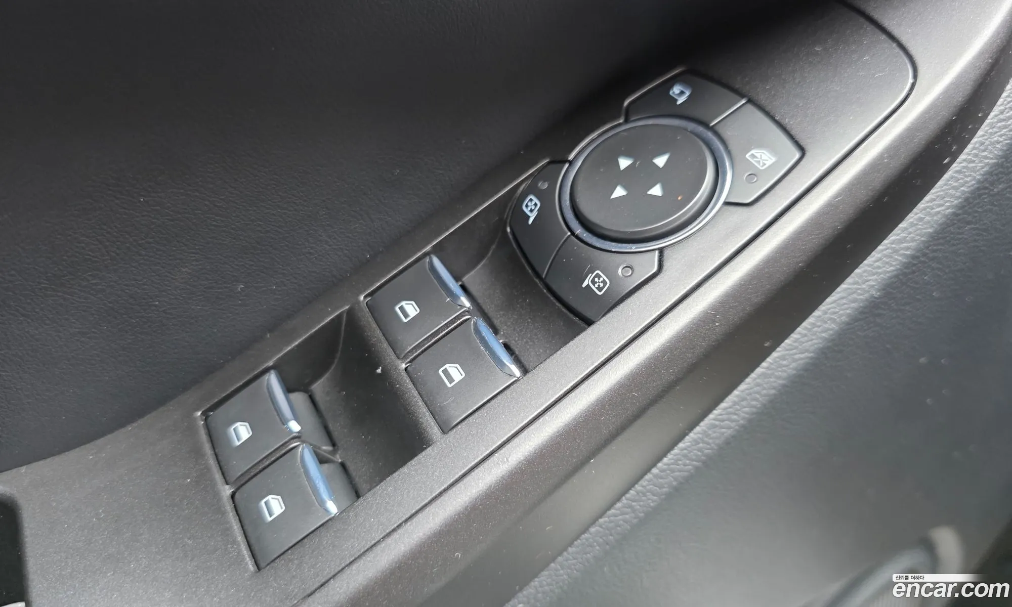 Ford Explorer 6th Gen 2020 1FMSK8FH9LGB88300 — 12