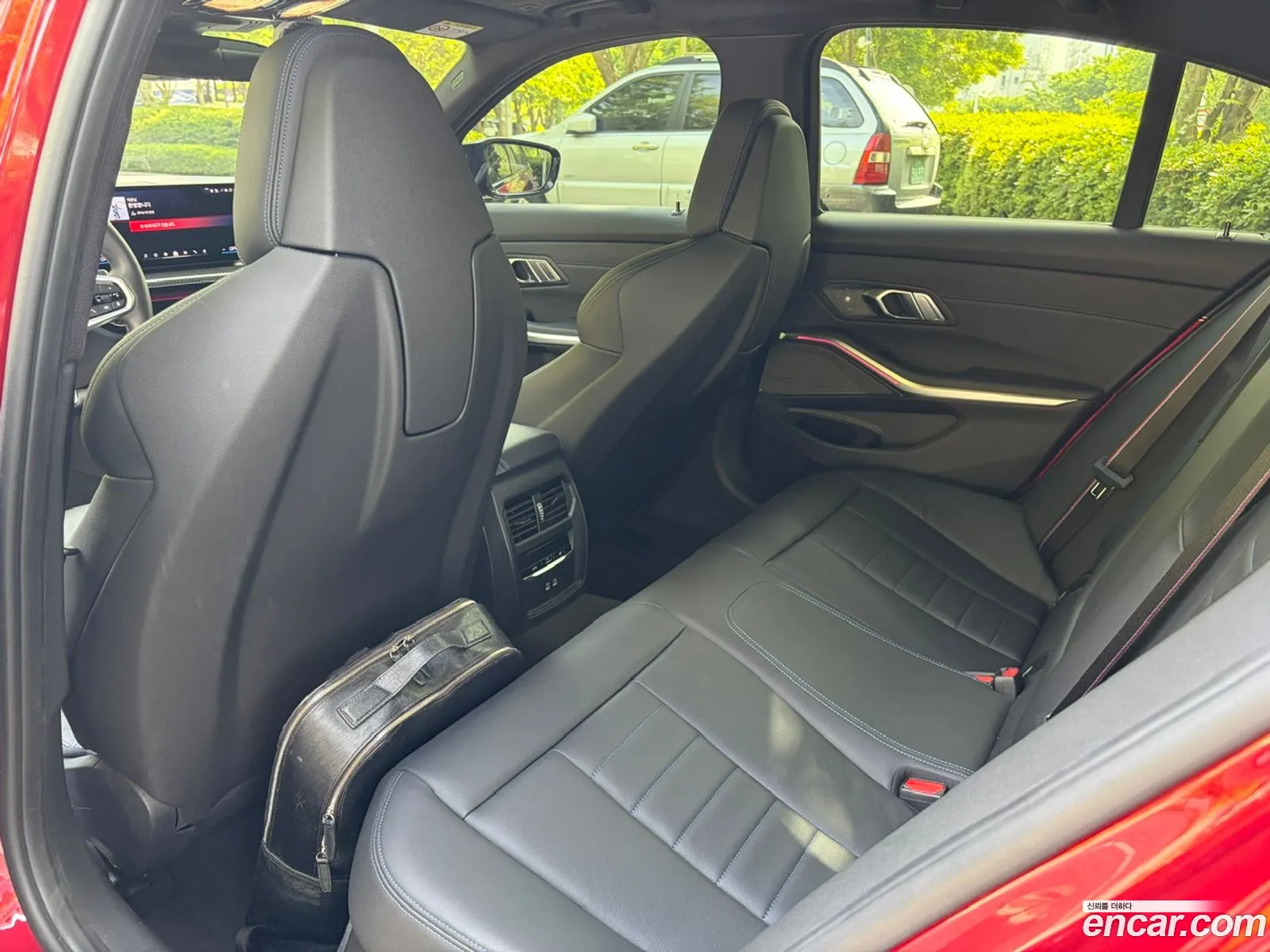 BMW 3 Series 2024 — 8