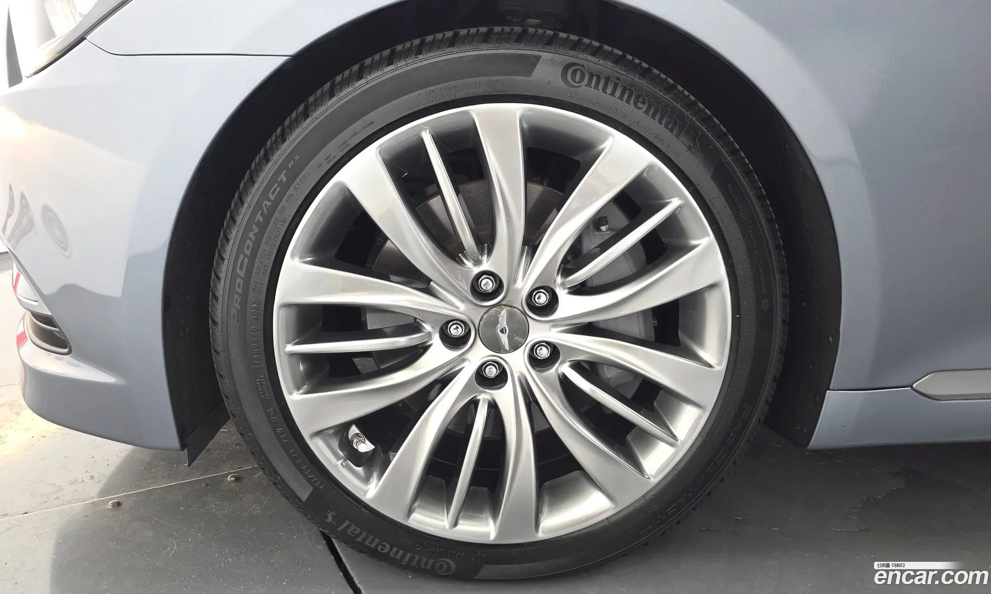 Hyundai Genesis DH 2015 — 2