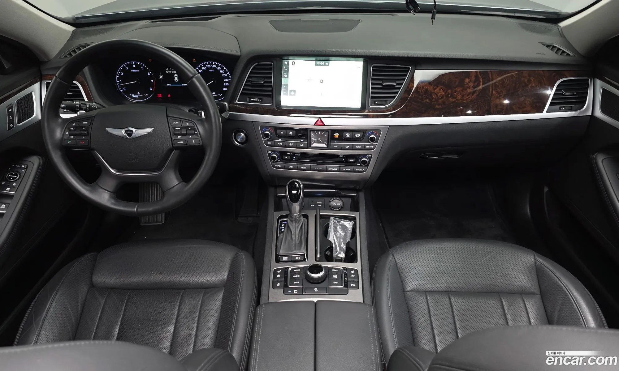 Hyundai Genesis DH 2015 — 7