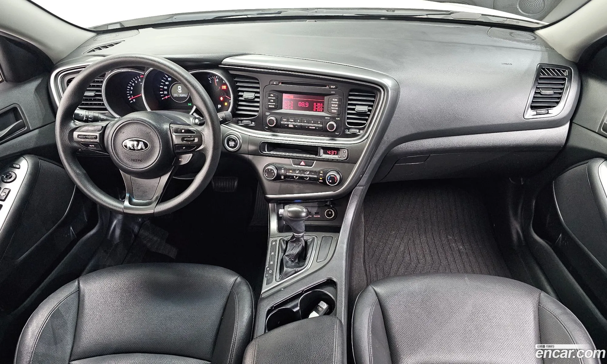 Kia K5 2013 KNAGN418BEA429729 — 28