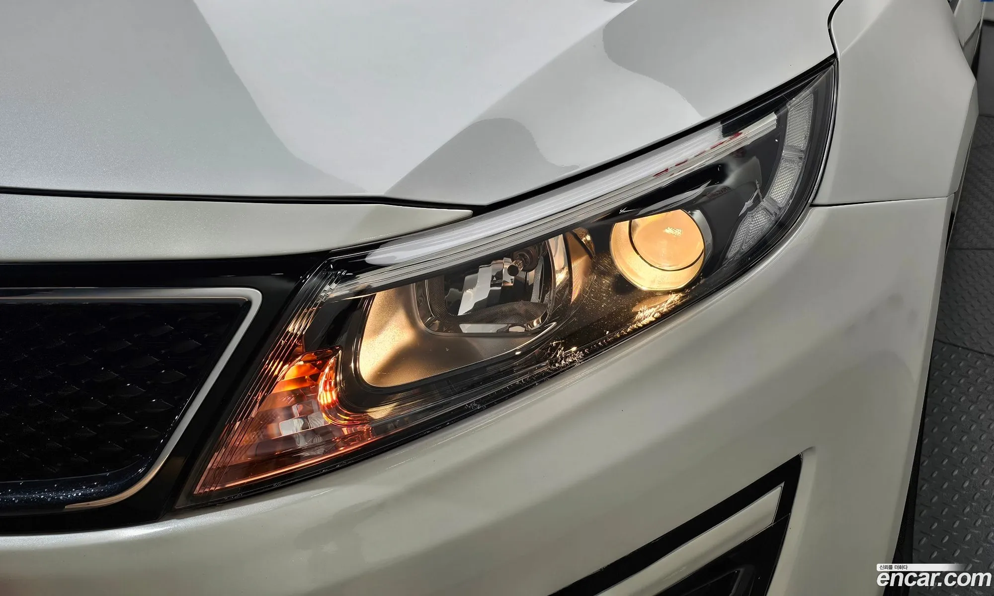 Kia K5 2013 KNAGN418BEA429729 — 9