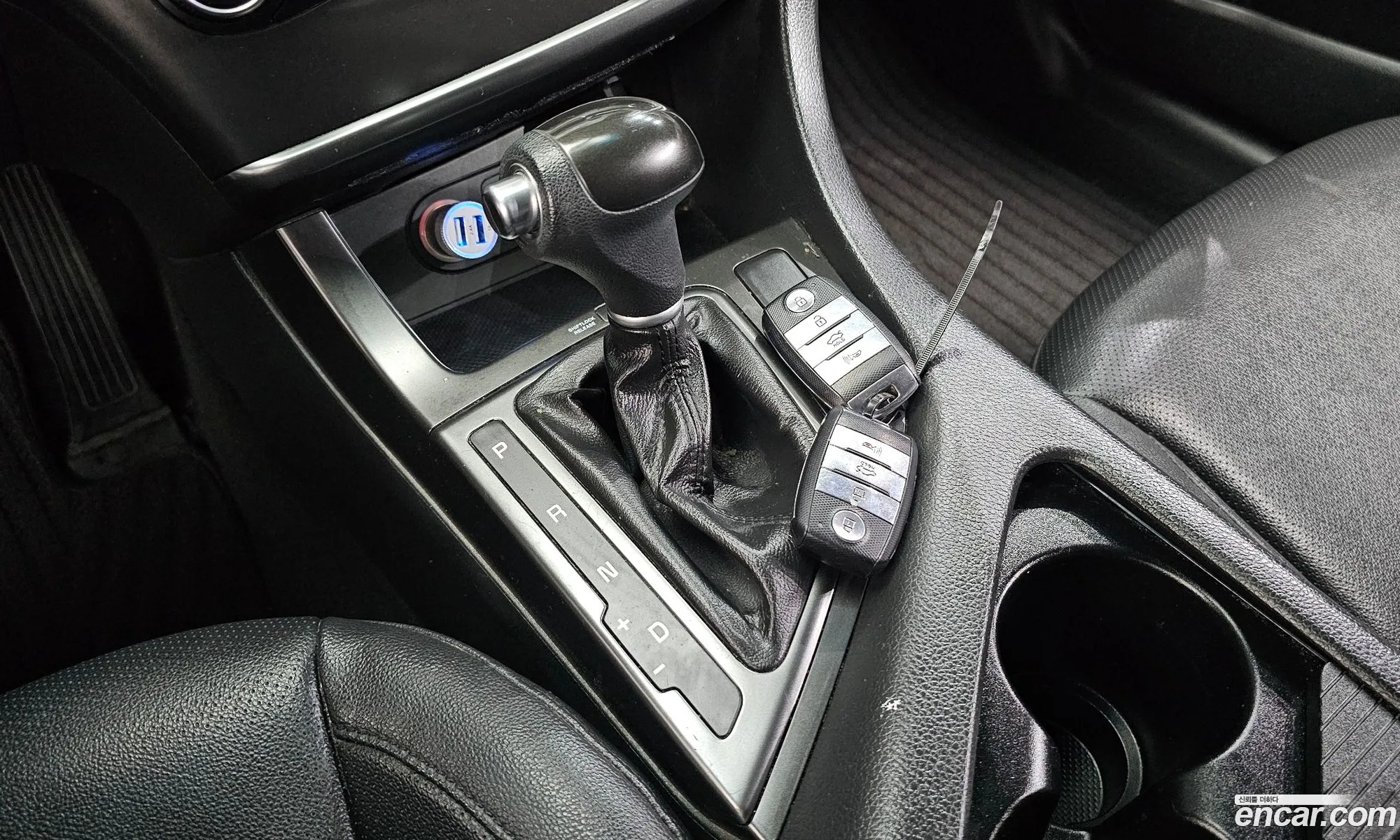 Kia K5 2013 KNAGN418BEA429729 — 3