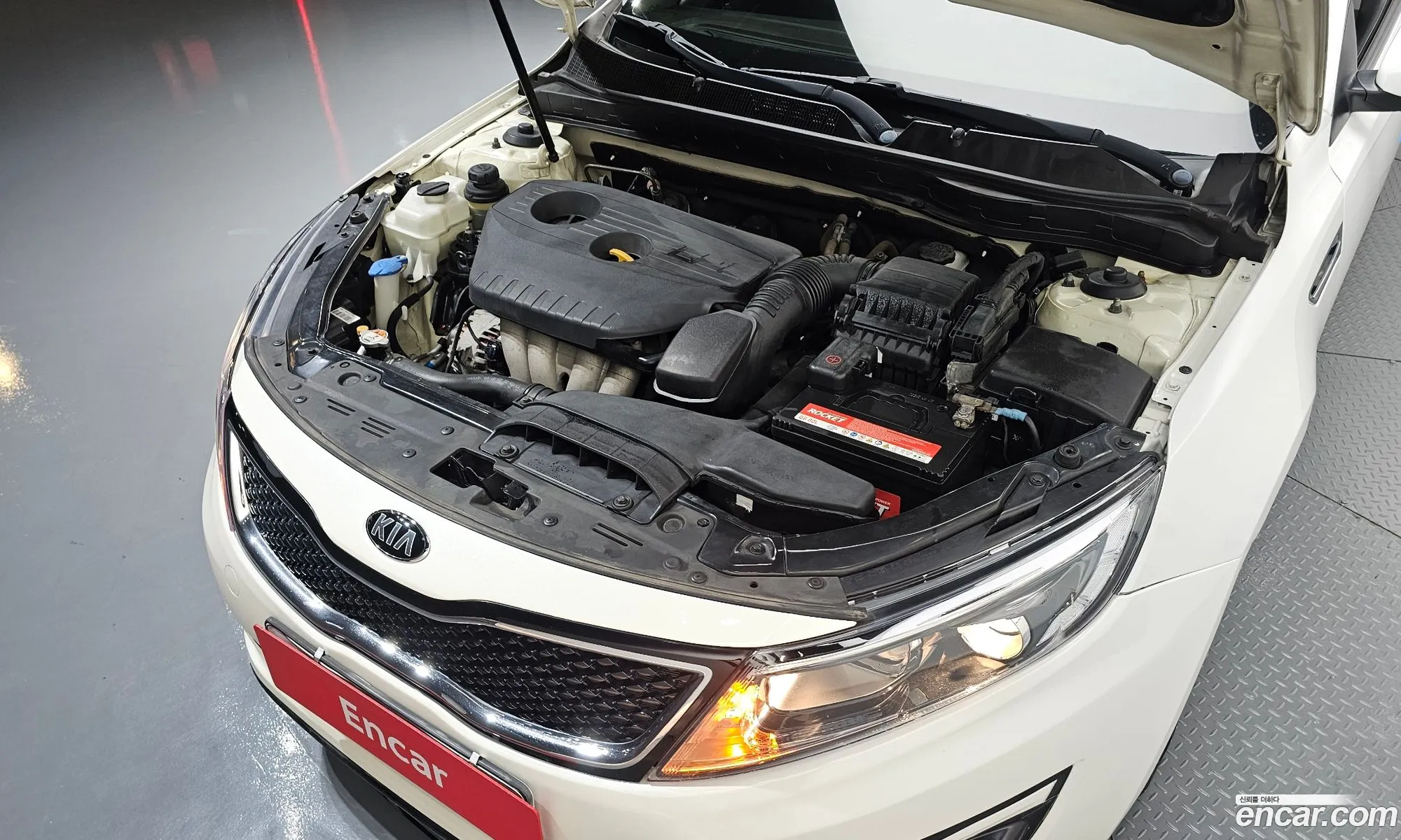 Kia K5 2013 KNAGN418BEA429729 — 19