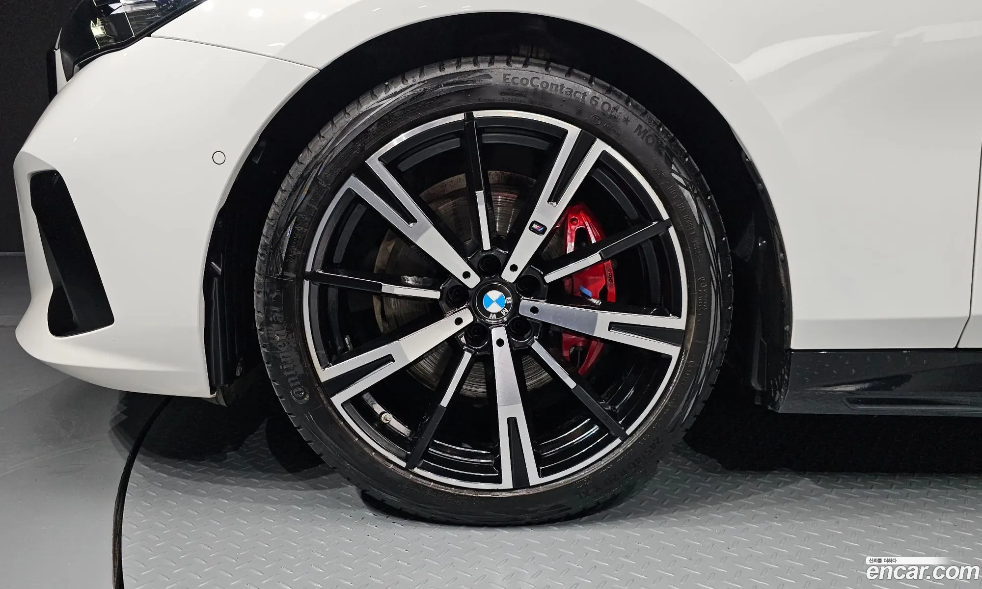 BMW 5 Series 2024 — 11
