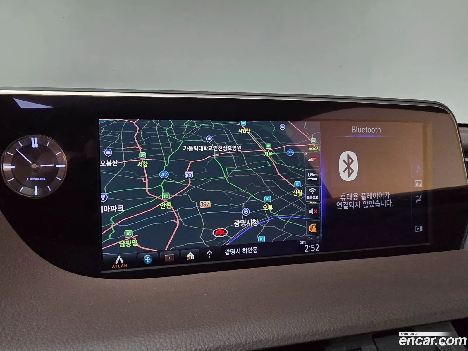 Lexus ES300h 7th Gen 2019 — 6