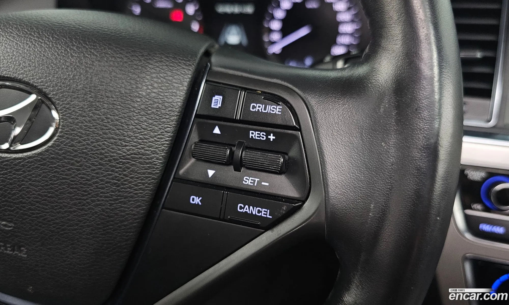 Hyundai LF Sonata 2014 — 19
