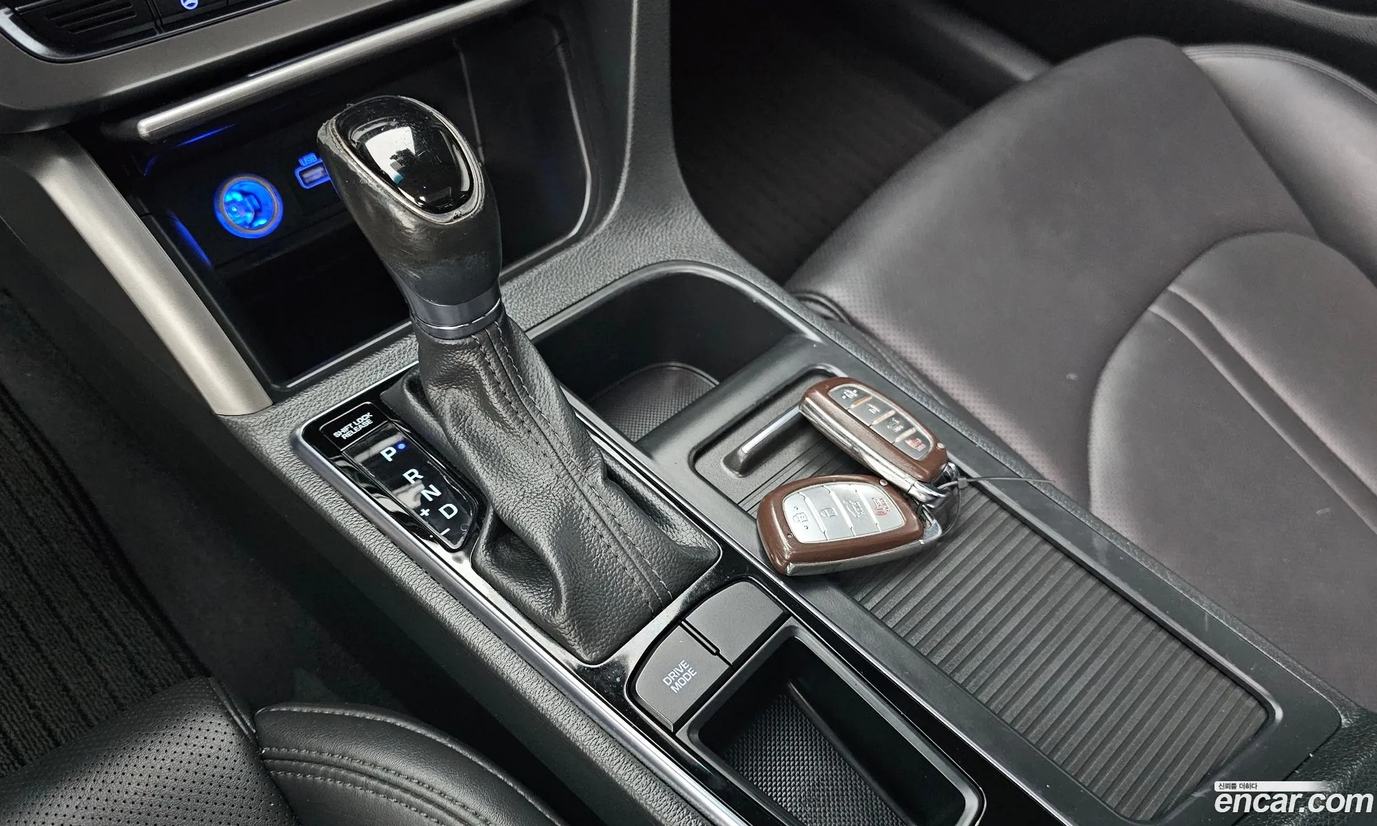Hyundai LF Sonata 2014 — 16
