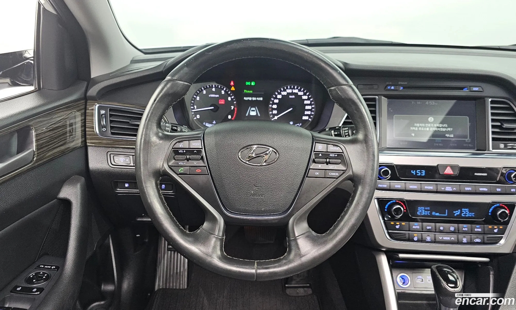 Hyundai LF Sonata 2014 — 4